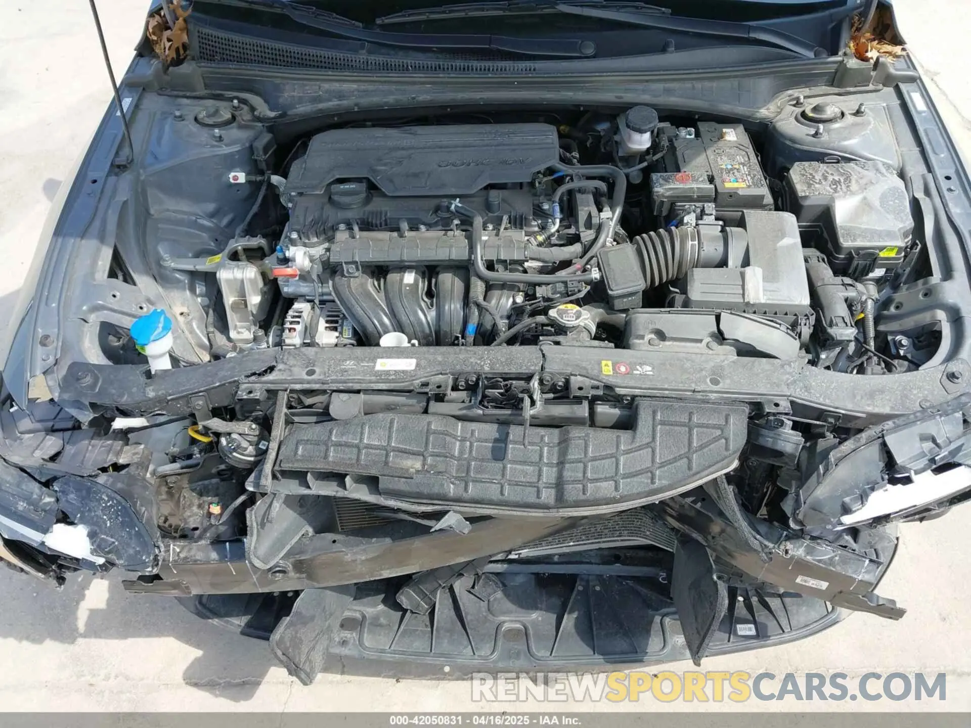 10 Photograph of a damaged car KMHLM4DGXRU815310 HYUNDAI ELANTRA 2024