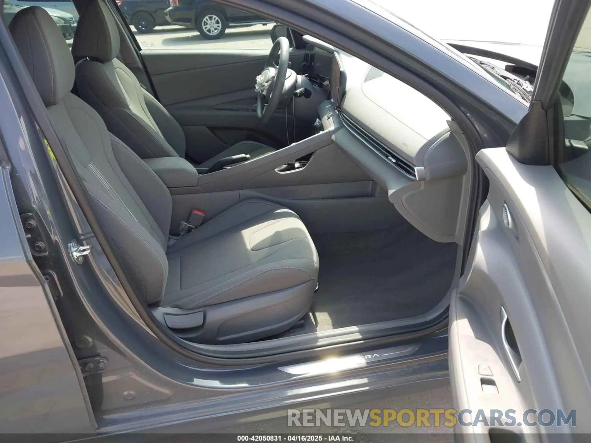 5 Photograph of a damaged car KMHLM4DGXRU815310 HYUNDAI ELANTRA 2024