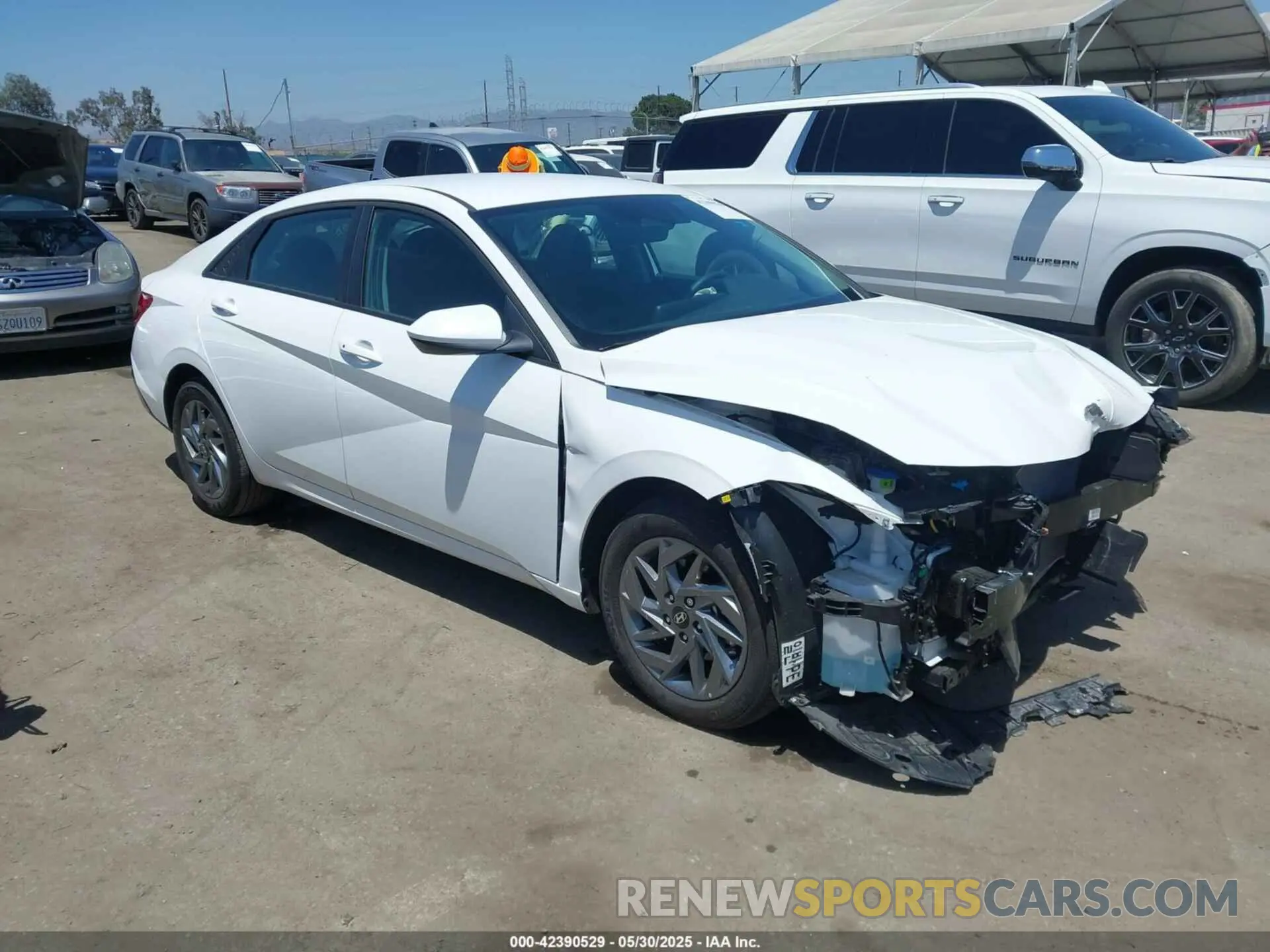 1 Photograph of a damaged car KMHLM4DGXRU840627 HYUNDAI ELANTRA 2024