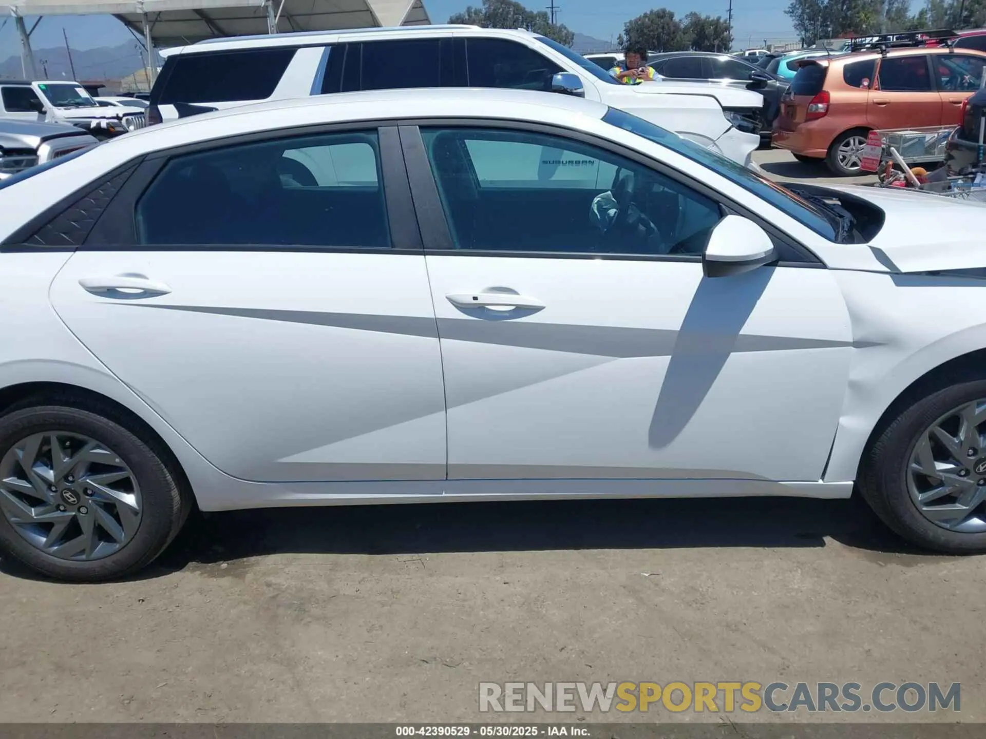 14 Photograph of a damaged car KMHLM4DGXRU840627 HYUNDAI ELANTRA 2024