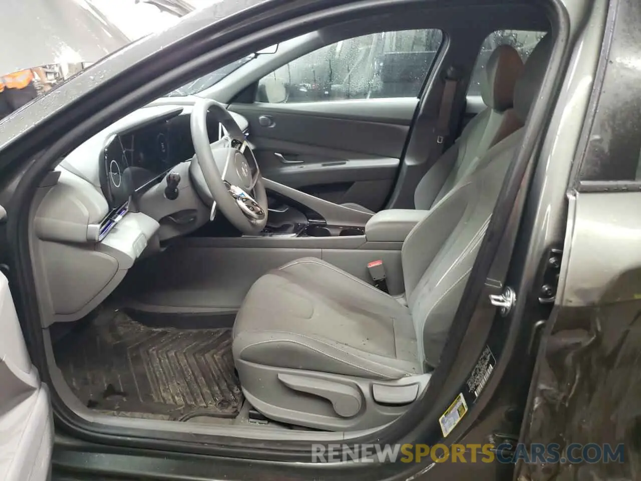 7 Photograph of a damaged car KMHLM4DJ0RU114349 HYUNDAI ELANTRA 2024