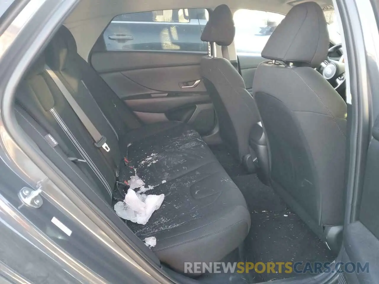 10 Photograph of a damaged car KMHLM4DJ2RU110030 HYUNDAI ELANTRA 2024