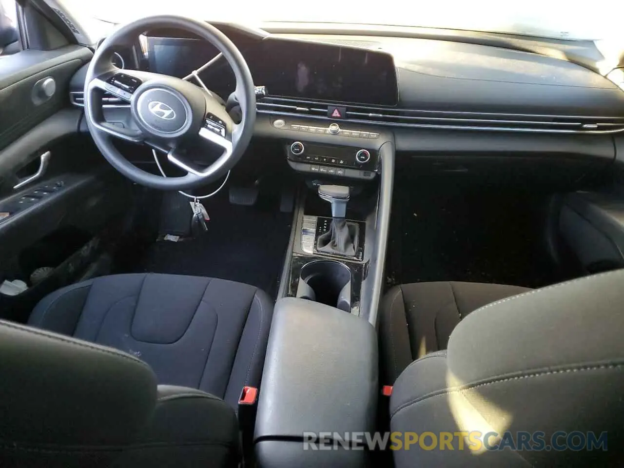 8 Photograph of a damaged car KMHLM4DJ2RU110030 HYUNDAI ELANTRA 2024