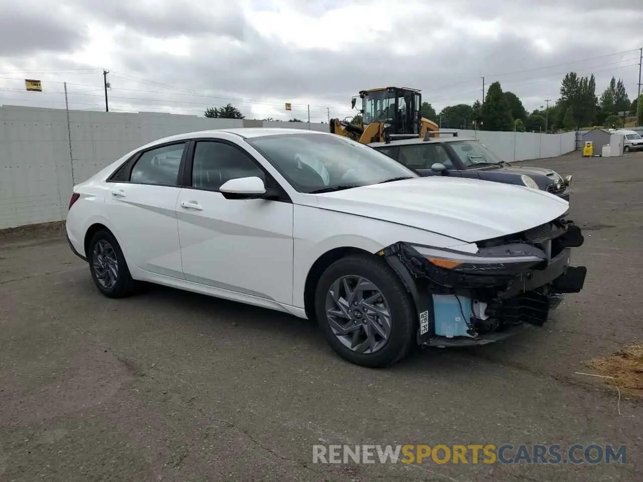 4 Photograph of a damaged car KMHLM4DJ3RU096428 HYUNDAI ELANTRA 2024