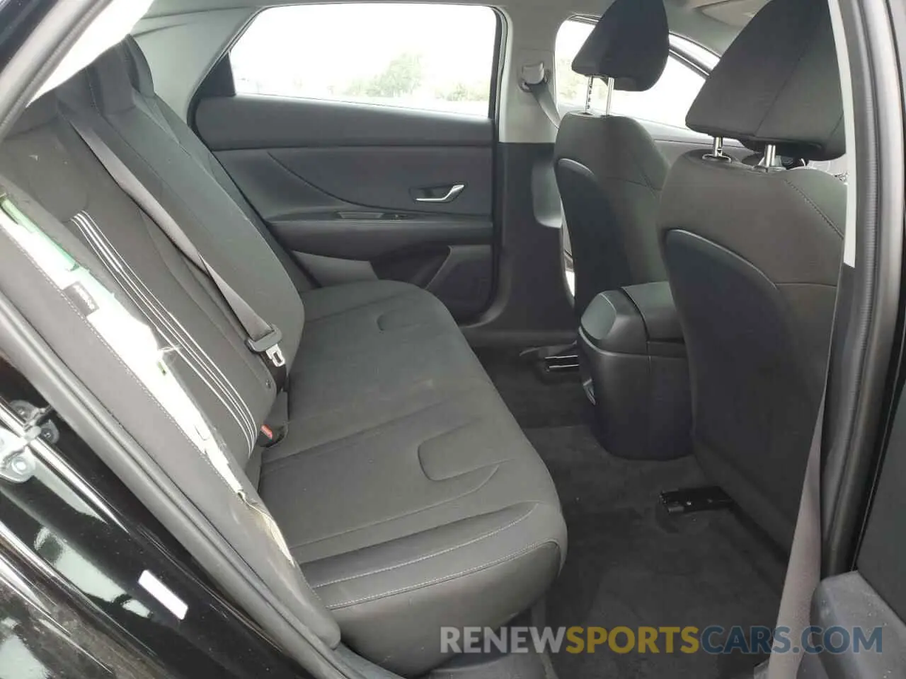 10 Photograph of a damaged car KMHLM4DJ7RU108208 HYUNDAI ELANTRA 2024