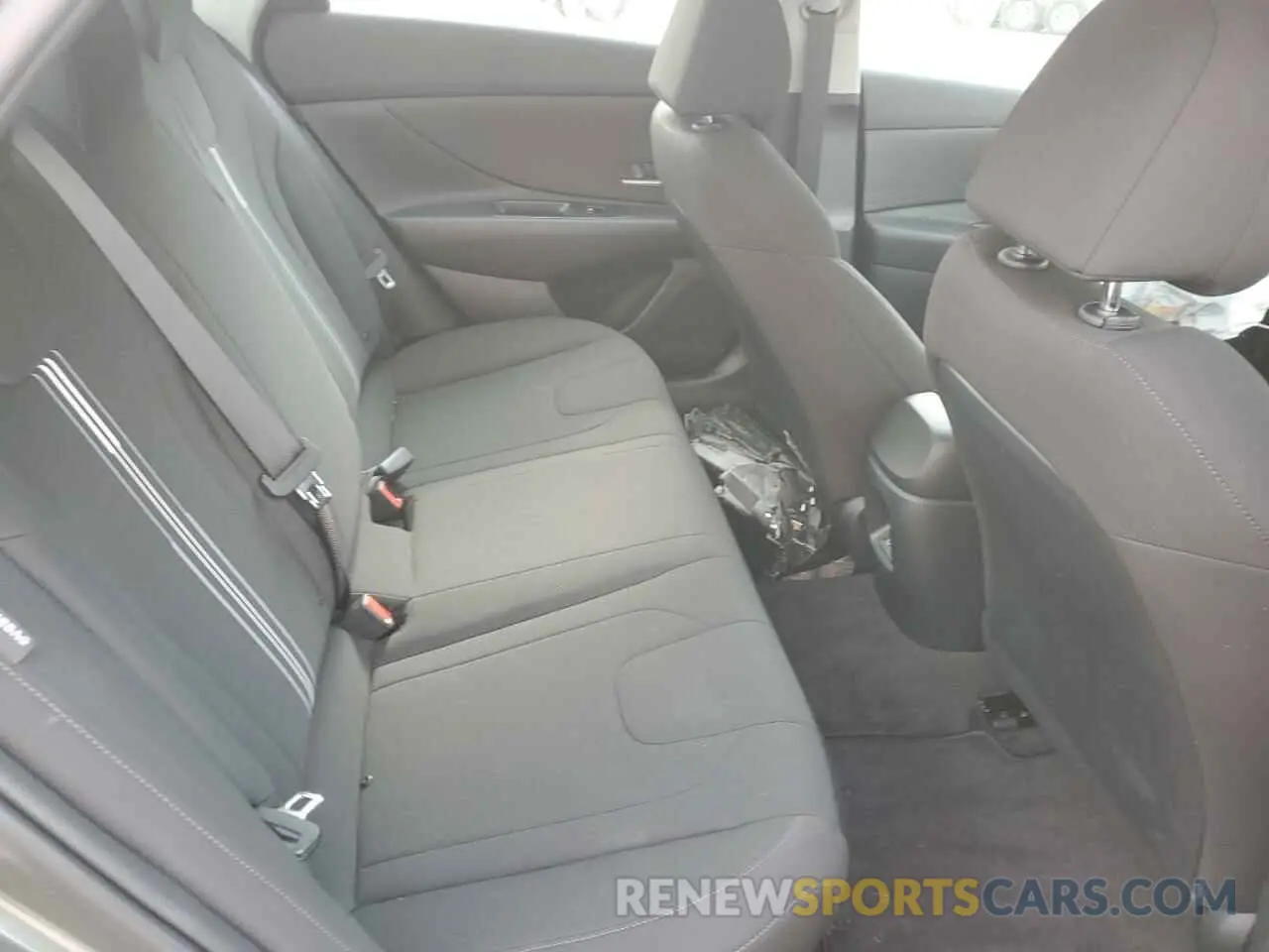 10 Photograph of a damaged car KMHLM4DJ8RU119184 HYUNDAI ELANTRA 2024