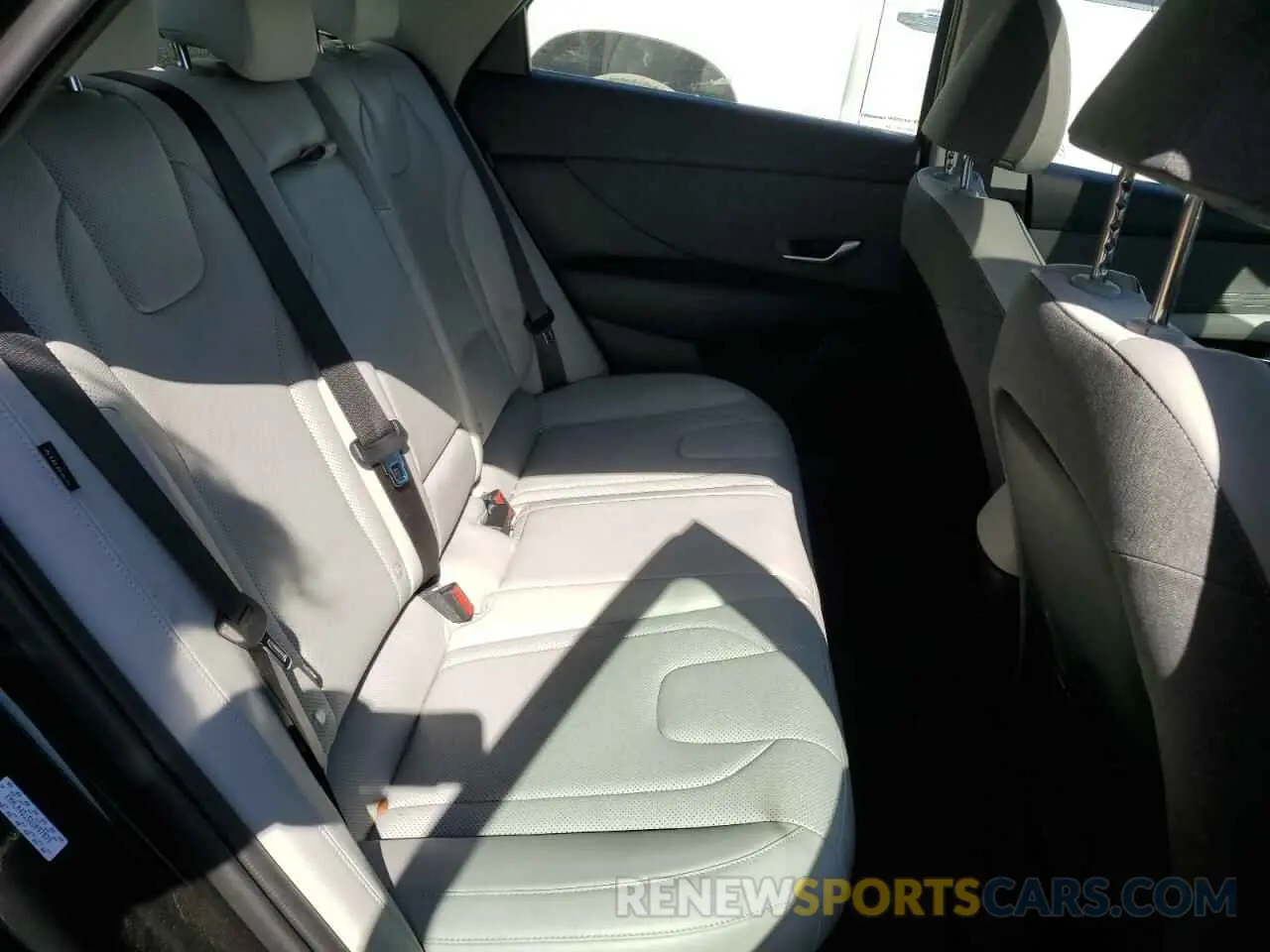 10 Photograph of a damaged car KMHLN4DJ5RU097979 HYUNDAI ELANTRA 2024