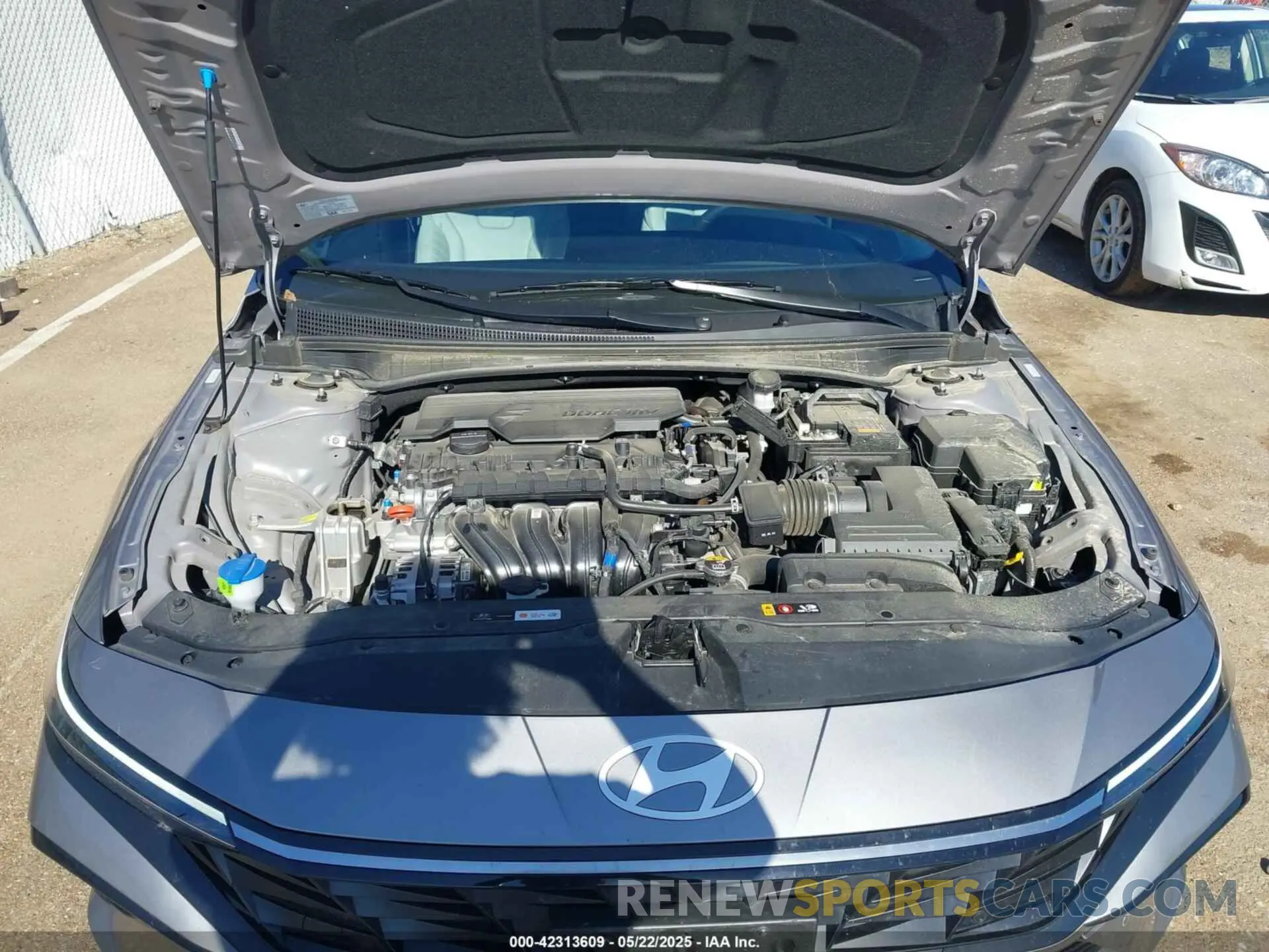 10 Photograph of a damaged car KMHLP4DG0RU837369 HYUNDAI ELANTRA 2024