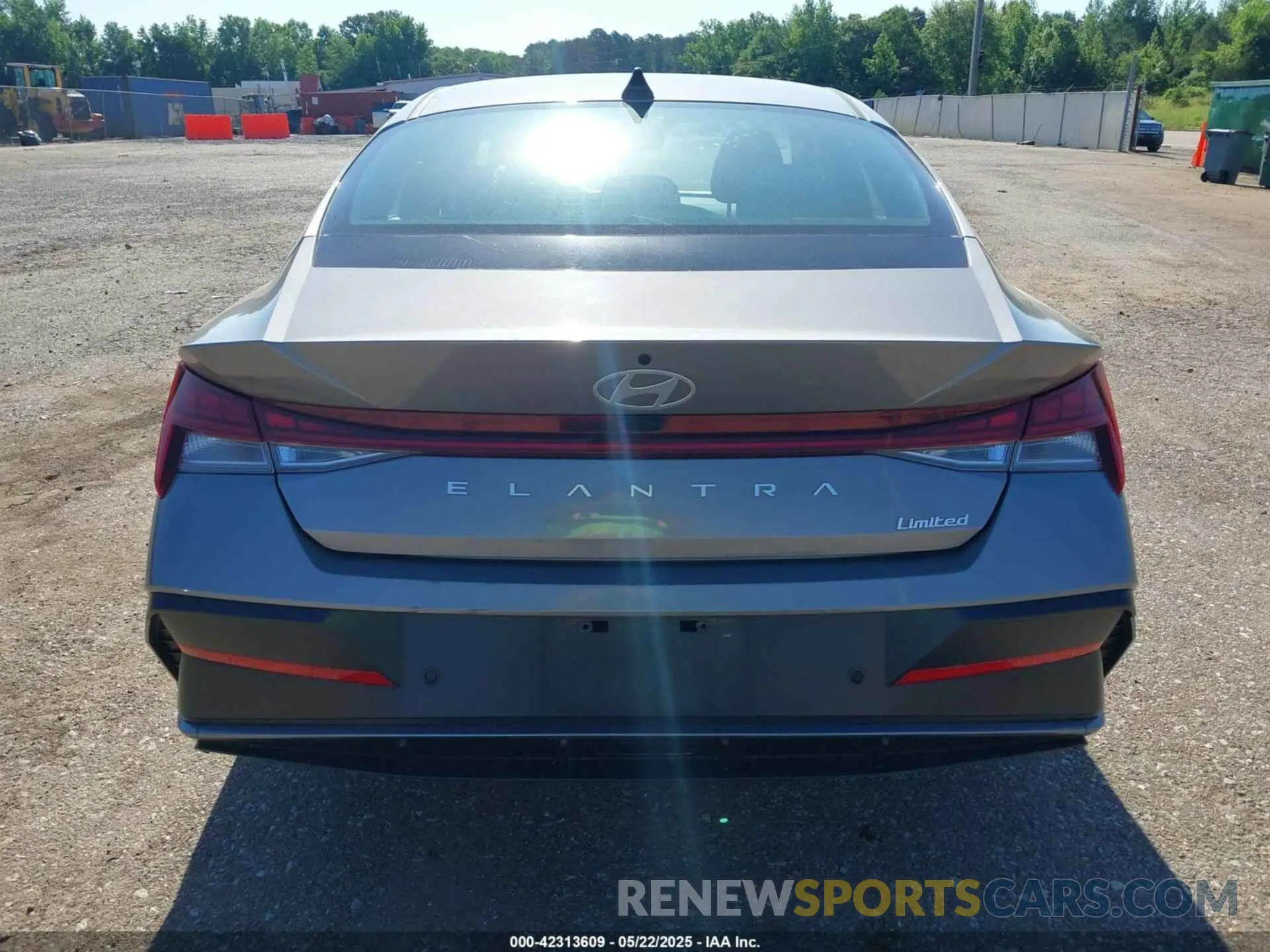 16 Photograph of a damaged car KMHLP4DG0RU837369 HYUNDAI ELANTRA 2024