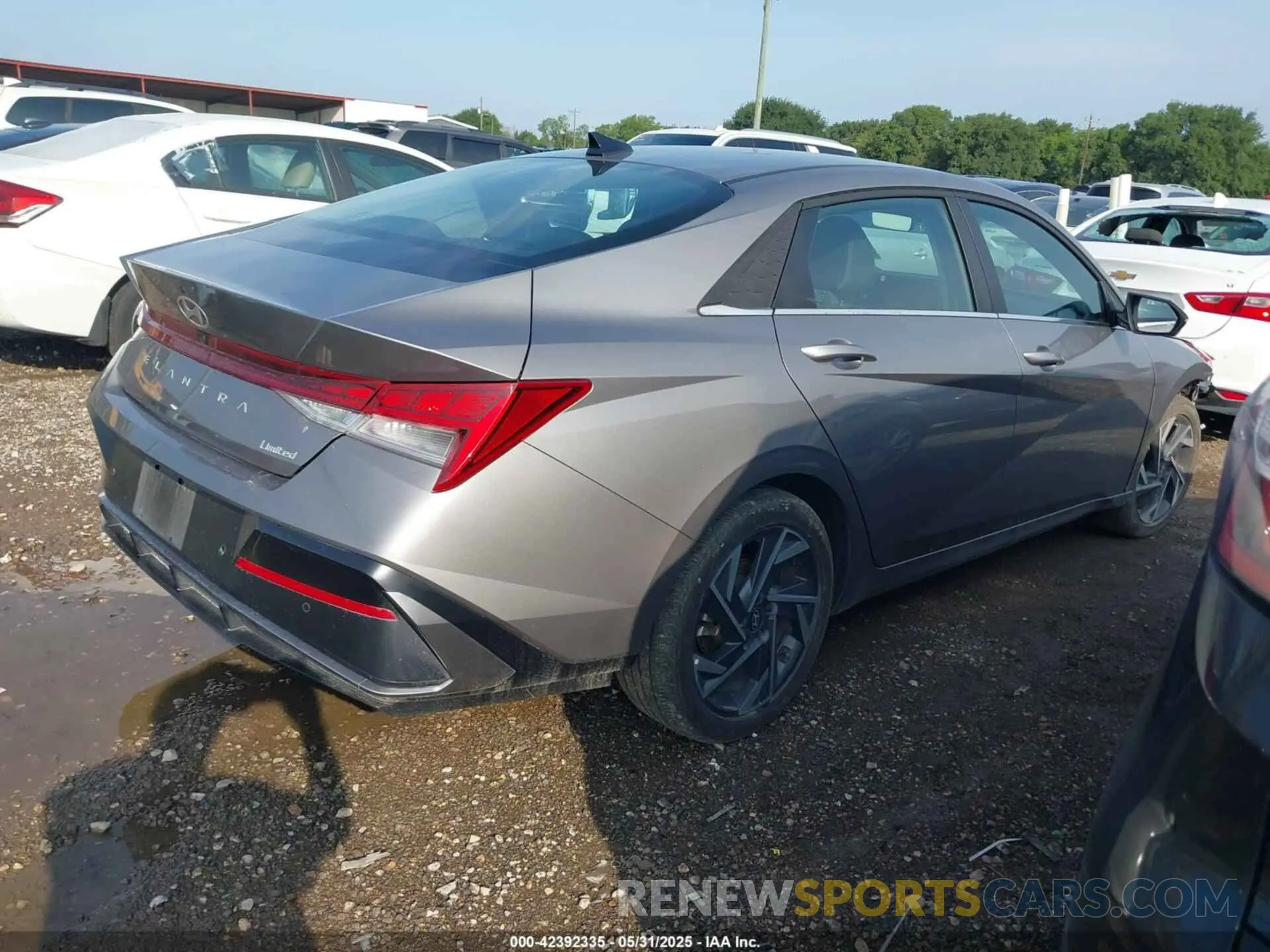 4 Photograph of a damaged car KMHLP4DG0RU841440 HYUNDAI ELANTRA 2024