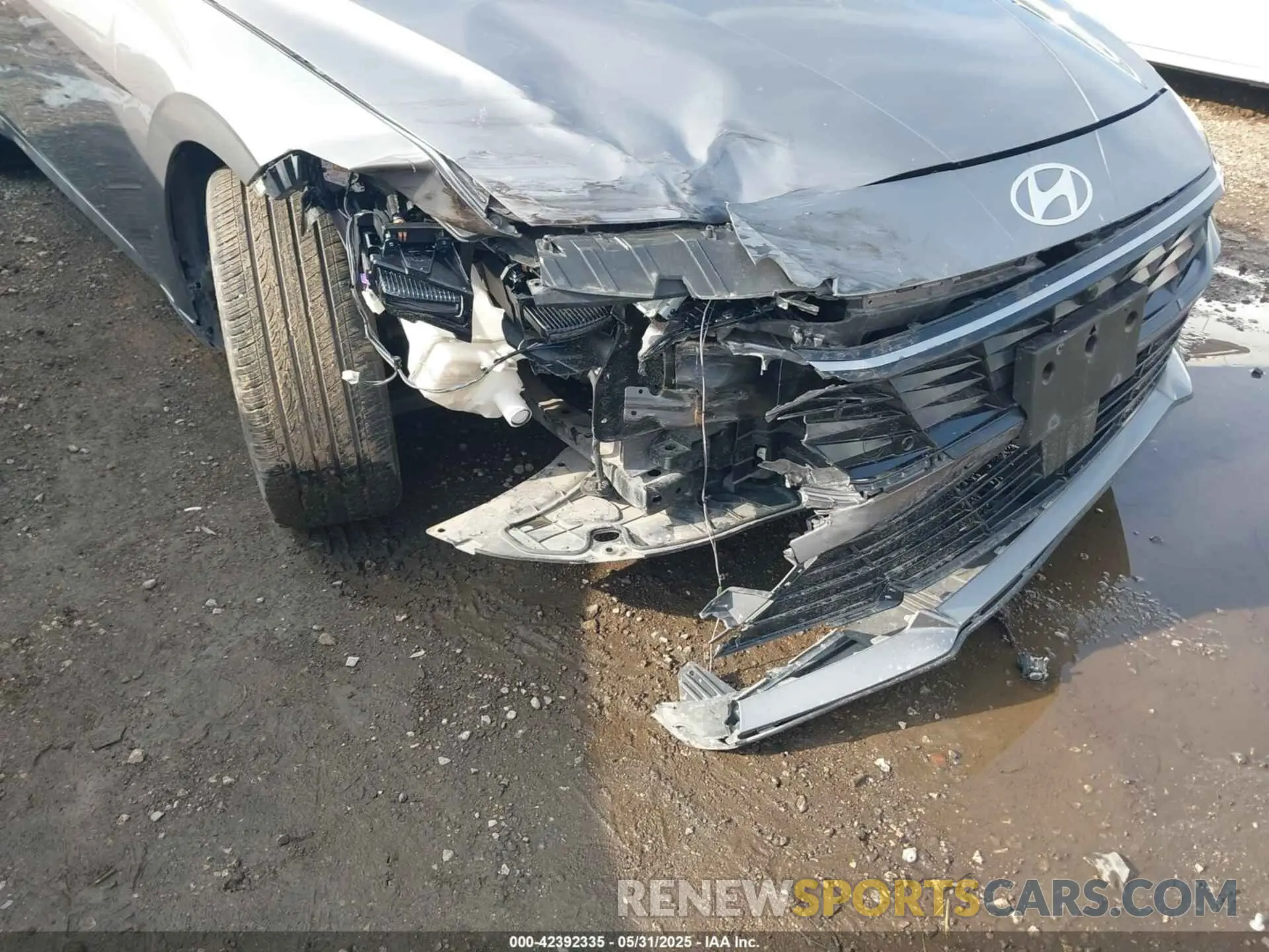 6 Photograph of a damaged car KMHLP4DG0RU841440 HYUNDAI ELANTRA 2024