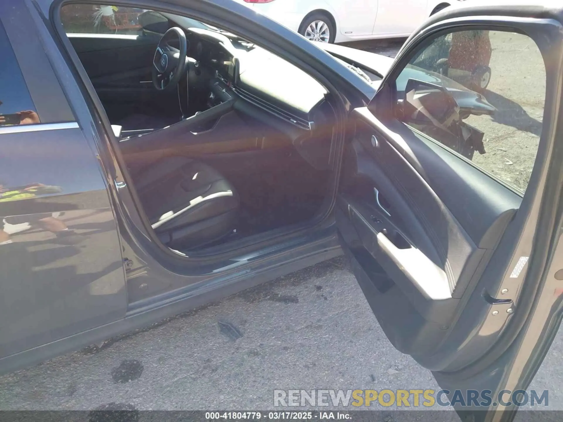 5 Photograph of a damaged car KMHLP4DG3RU832182 HYUNDAI ELANTRA 2024