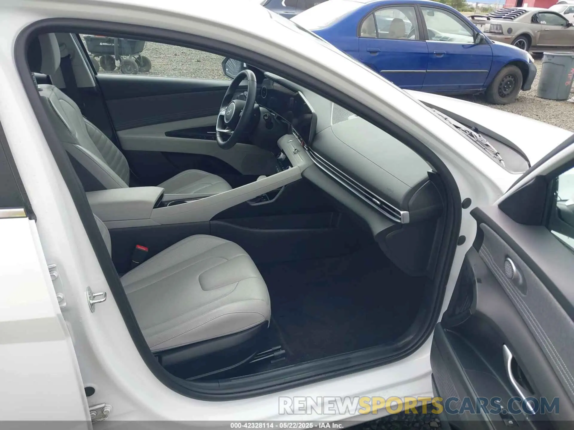 5 Photograph of a damaged car KMHLP4DG3RU837222 HYUNDAI ELANTRA 2024