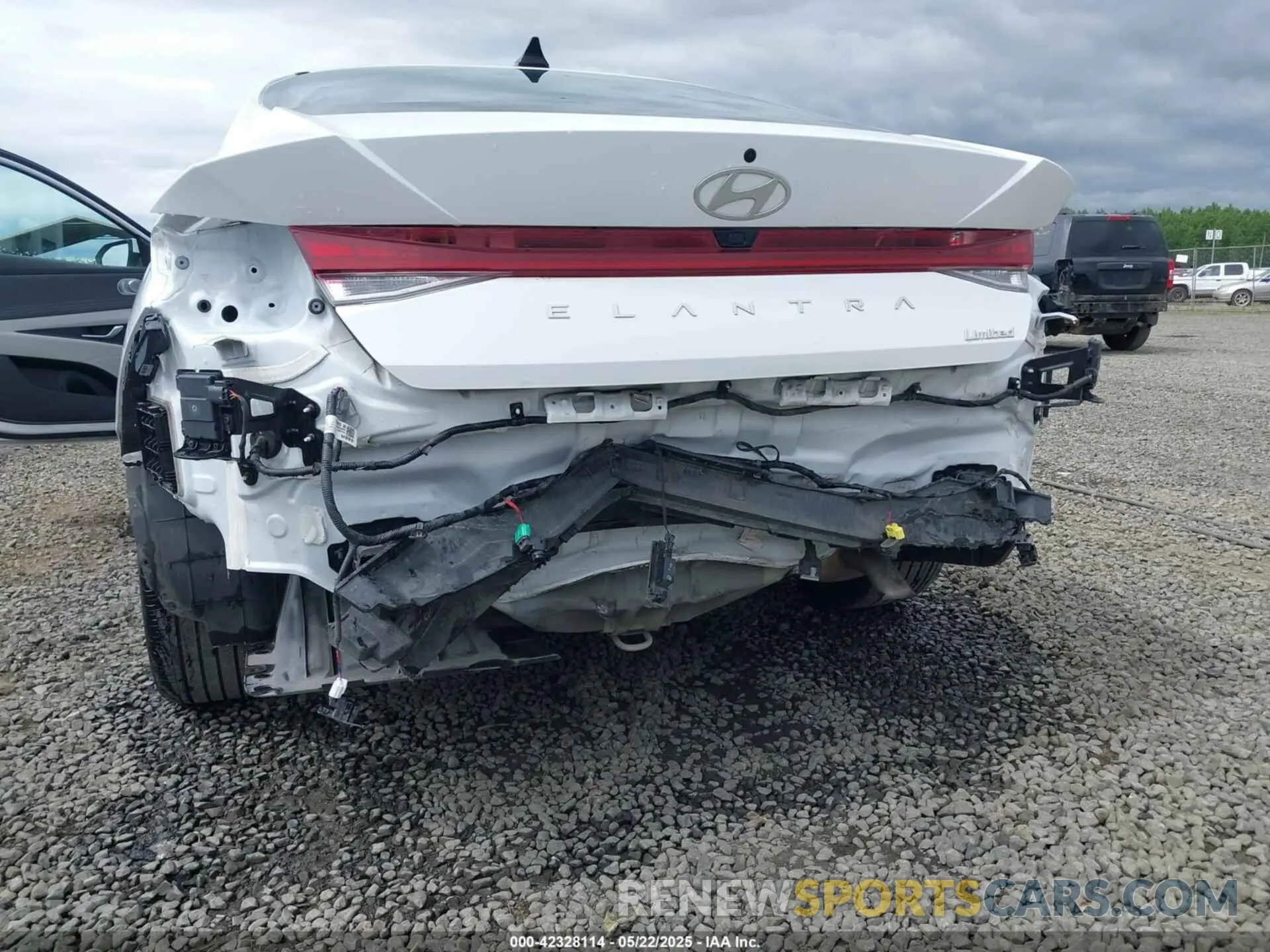 6 Photograph of a damaged car KMHLP4DG3RU837222 HYUNDAI ELANTRA 2024