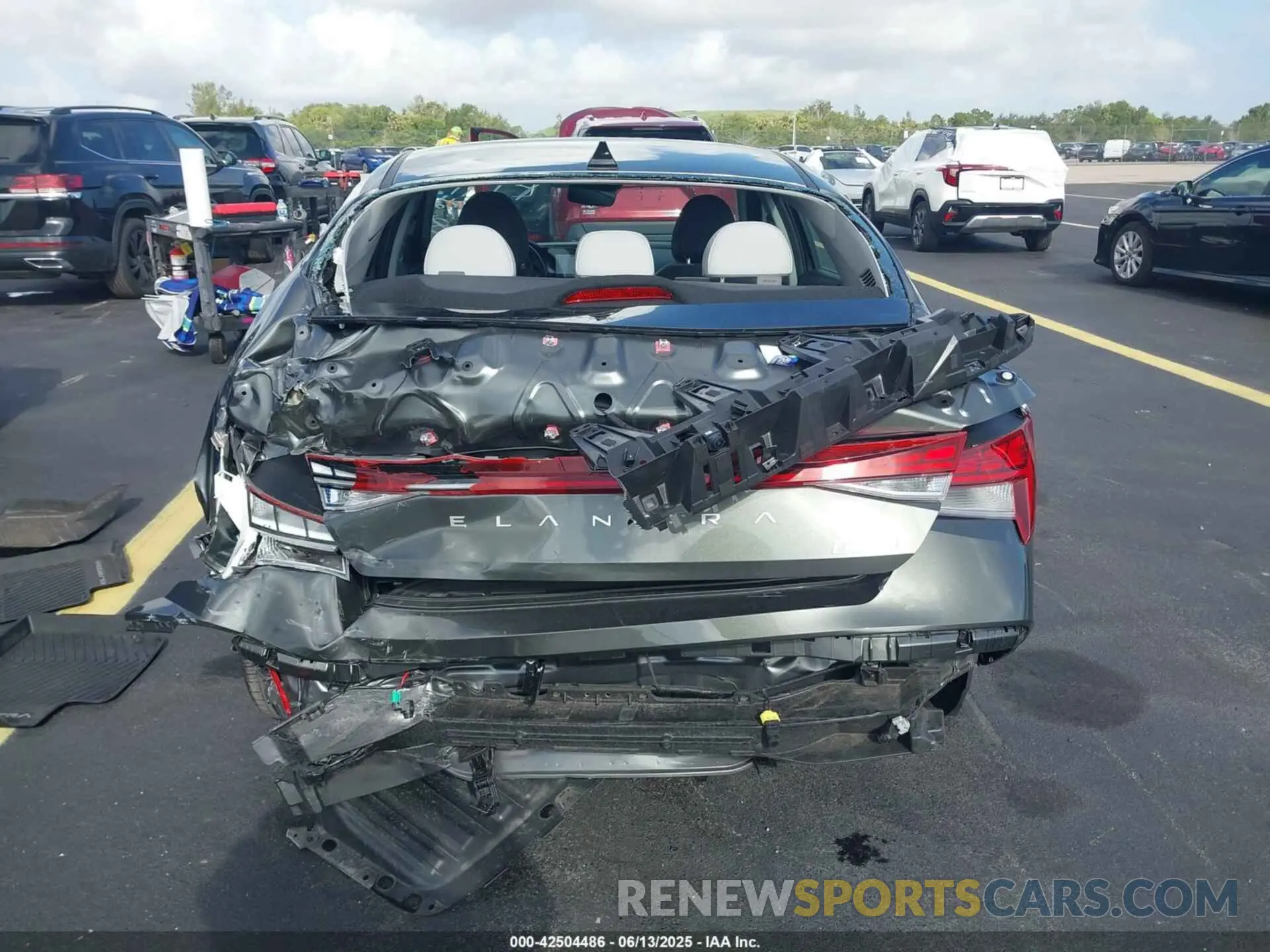 16 Photograph of a damaged car KMHLP4DG4RU820204 HYUNDAI ELANTRA 2024
