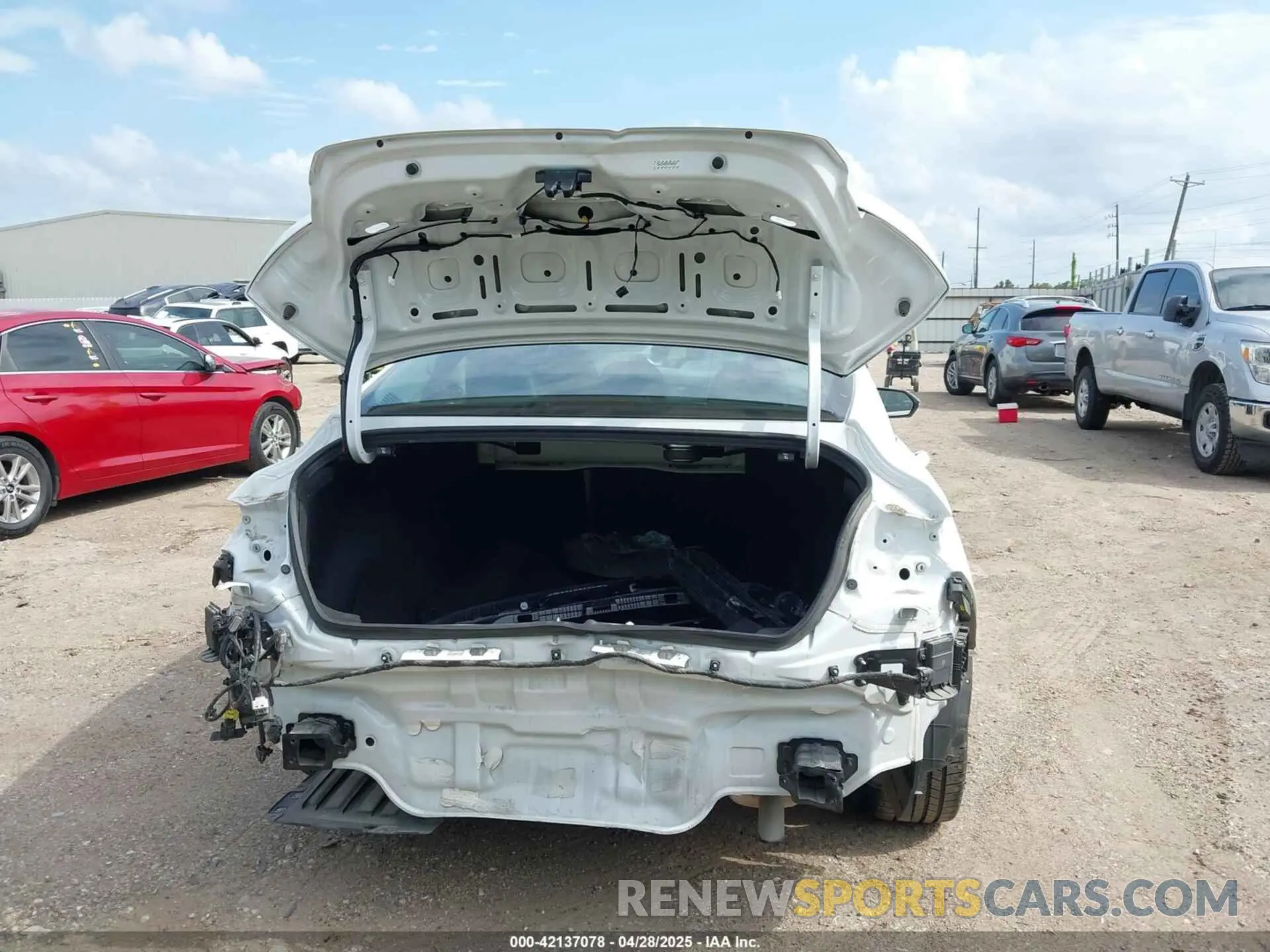 6 Photograph of a damaged car KMHLP4DG5RU703294 HYUNDAI ELANTRA 2024