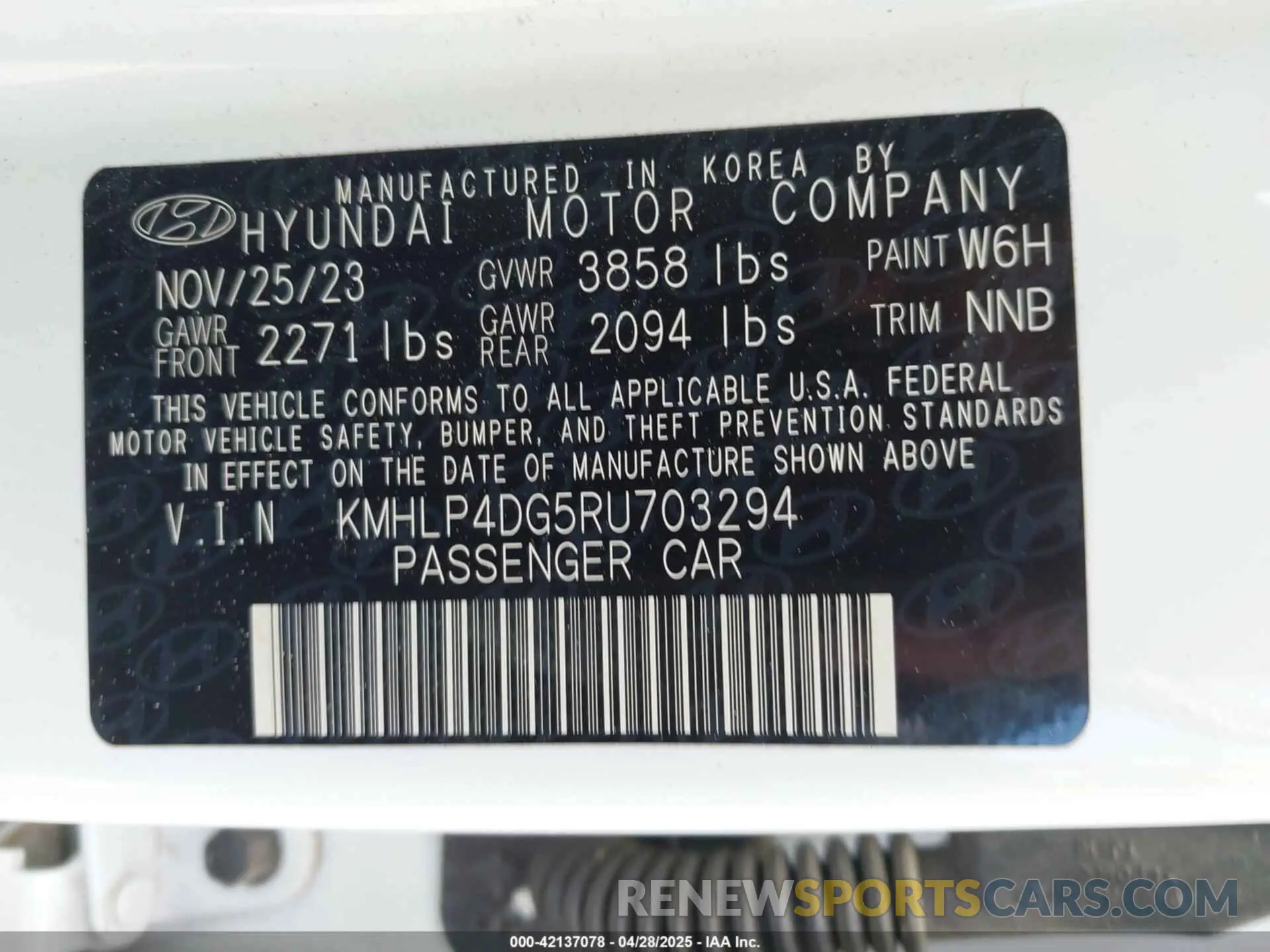 9 Photograph of a damaged car KMHLP4DG5RU703294 HYUNDAI ELANTRA 2024