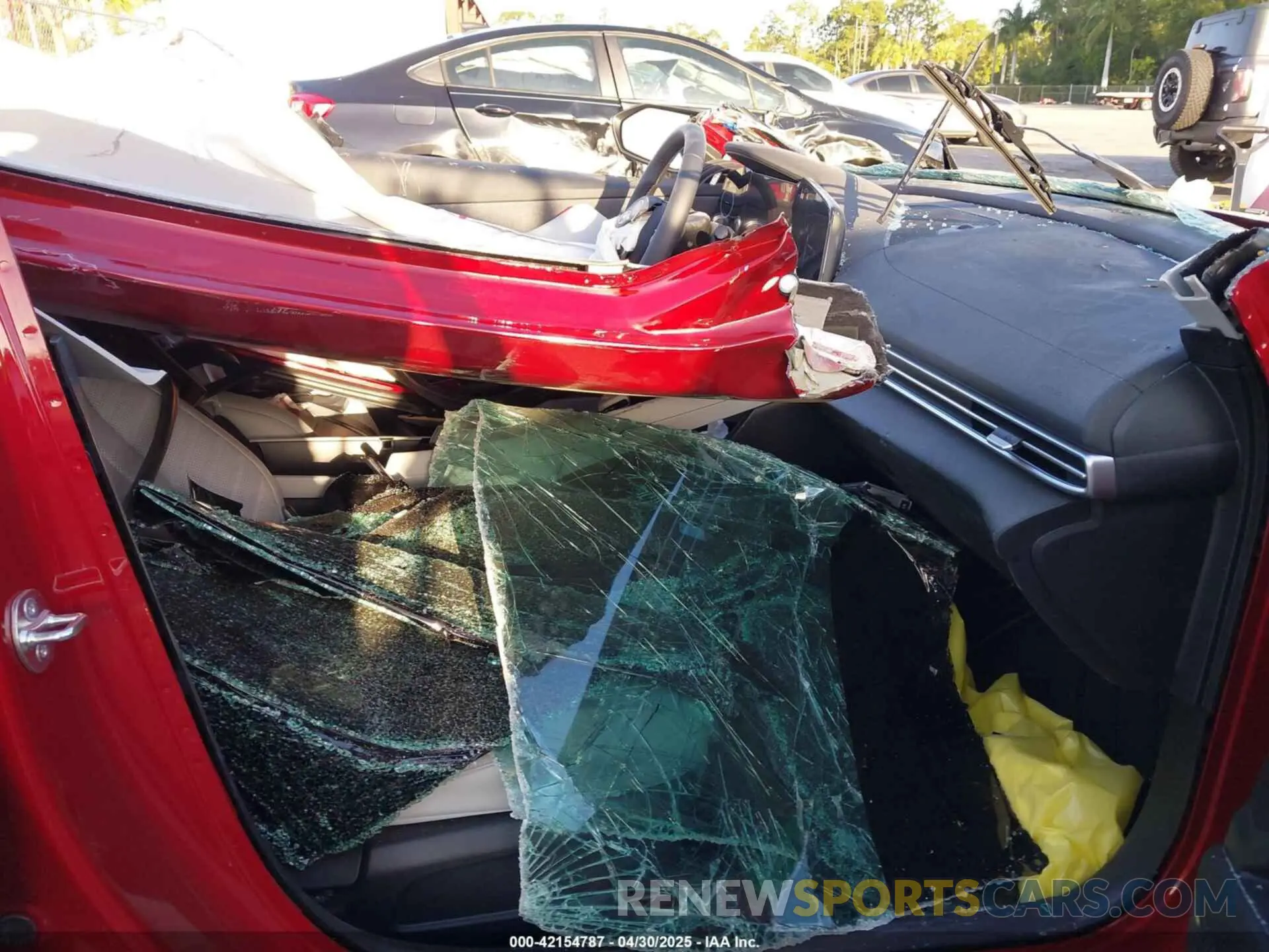 5 Photograph of a damaged car KMHLP4DG5RU764628 HYUNDAI ELANTRA 2024