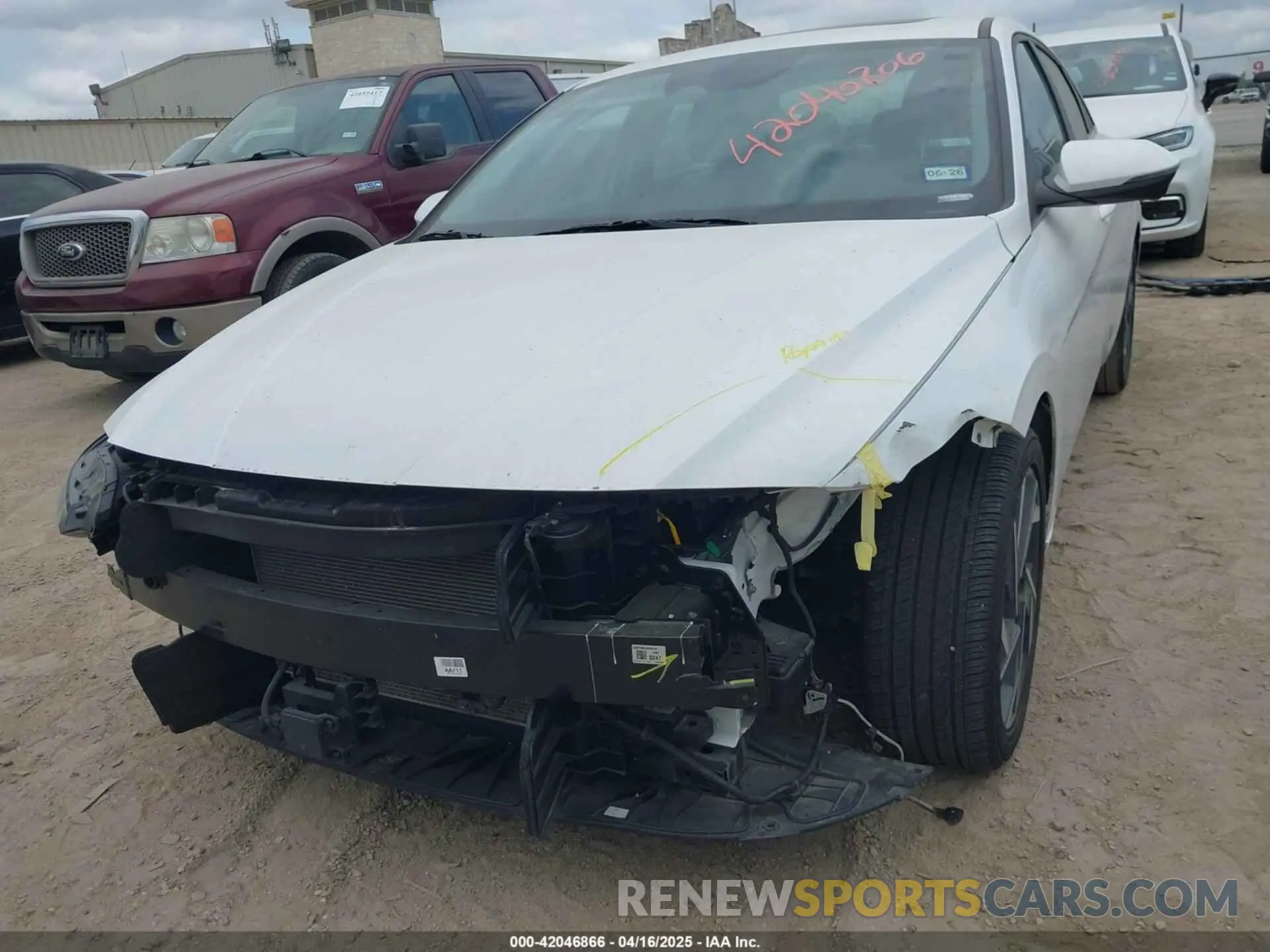 5 Photograph of a damaged car KMHLP4DG6RU815330 HYUNDAI ELANTRA 2024