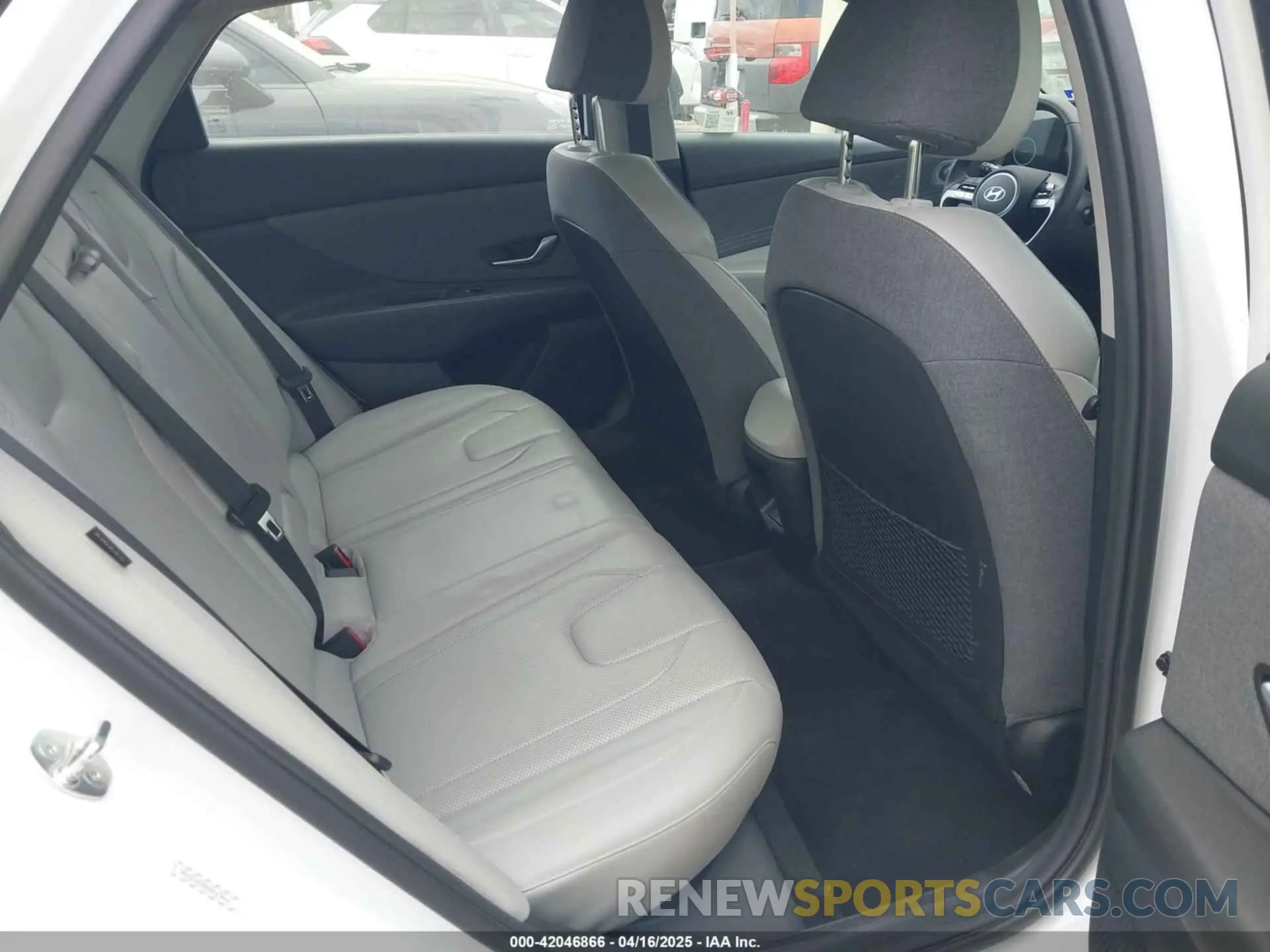 7 Photograph of a damaged car KMHLP4DG6RU815330 HYUNDAI ELANTRA 2024