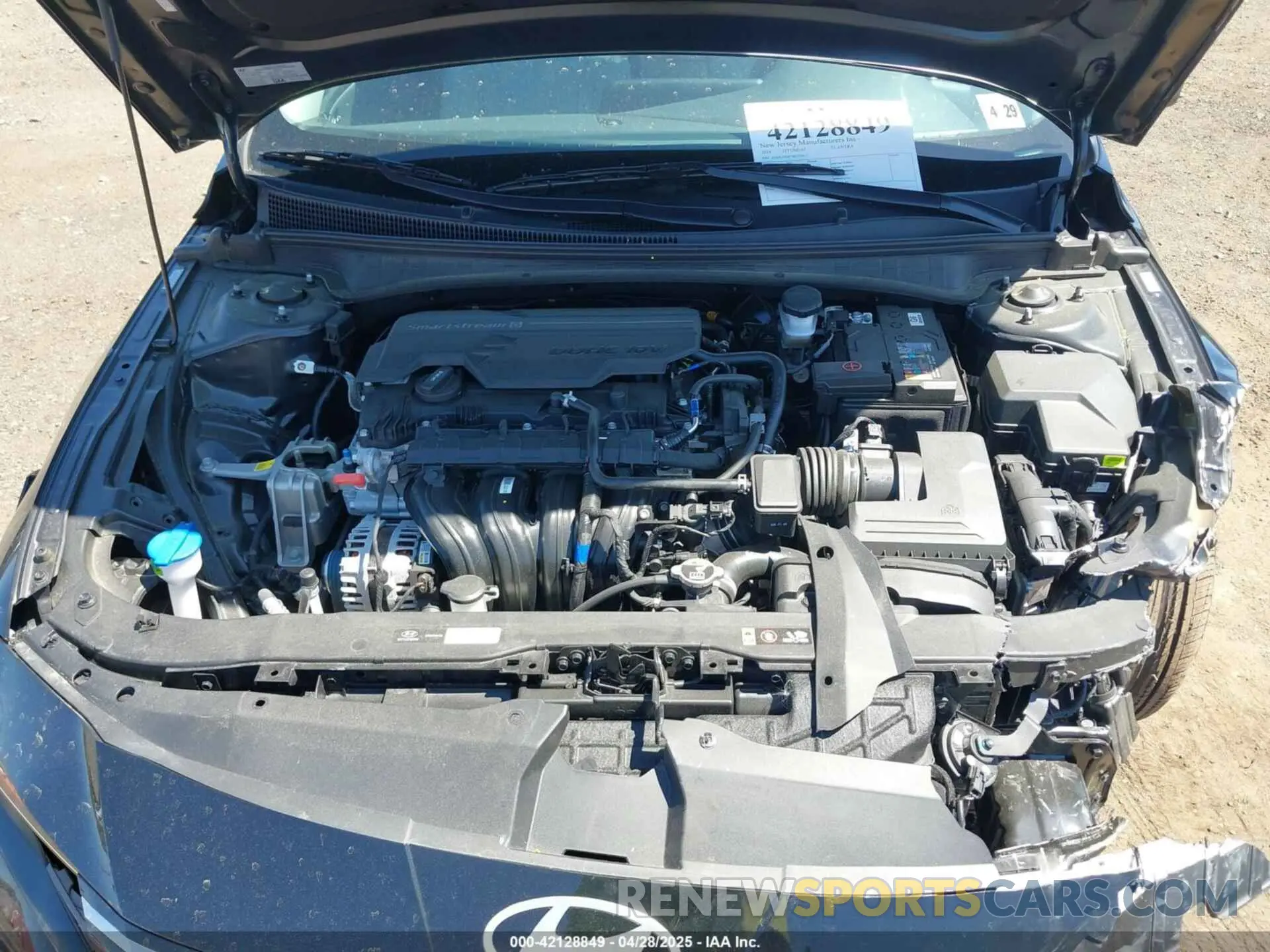 10 Photograph of a damaged car KMHLP4DG7RU739617 HYUNDAI ELANTRA 2024