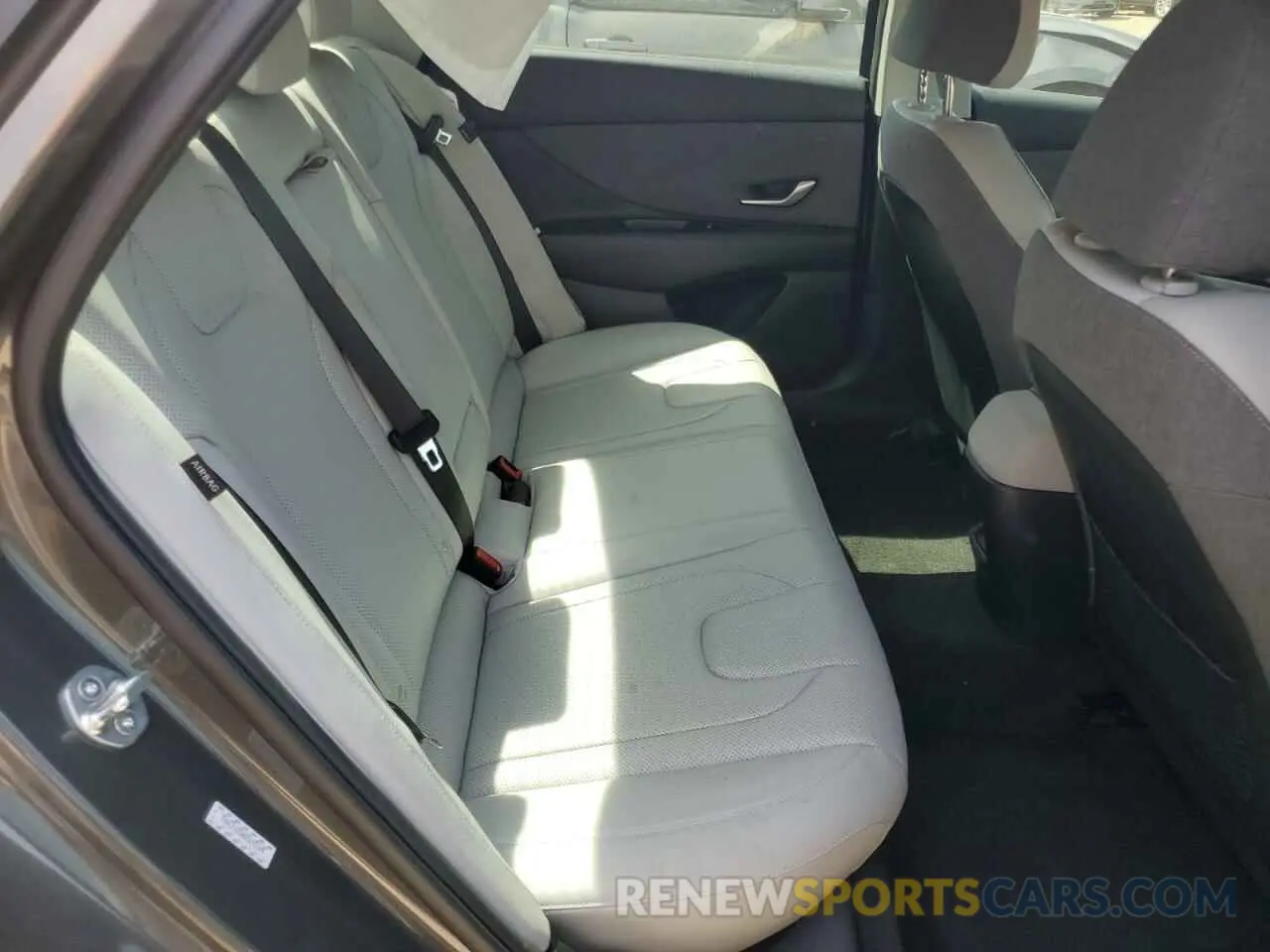 10 Photograph of a damaged car KMHLP4DG8RU673109 HYUNDAI ELANTRA 2024