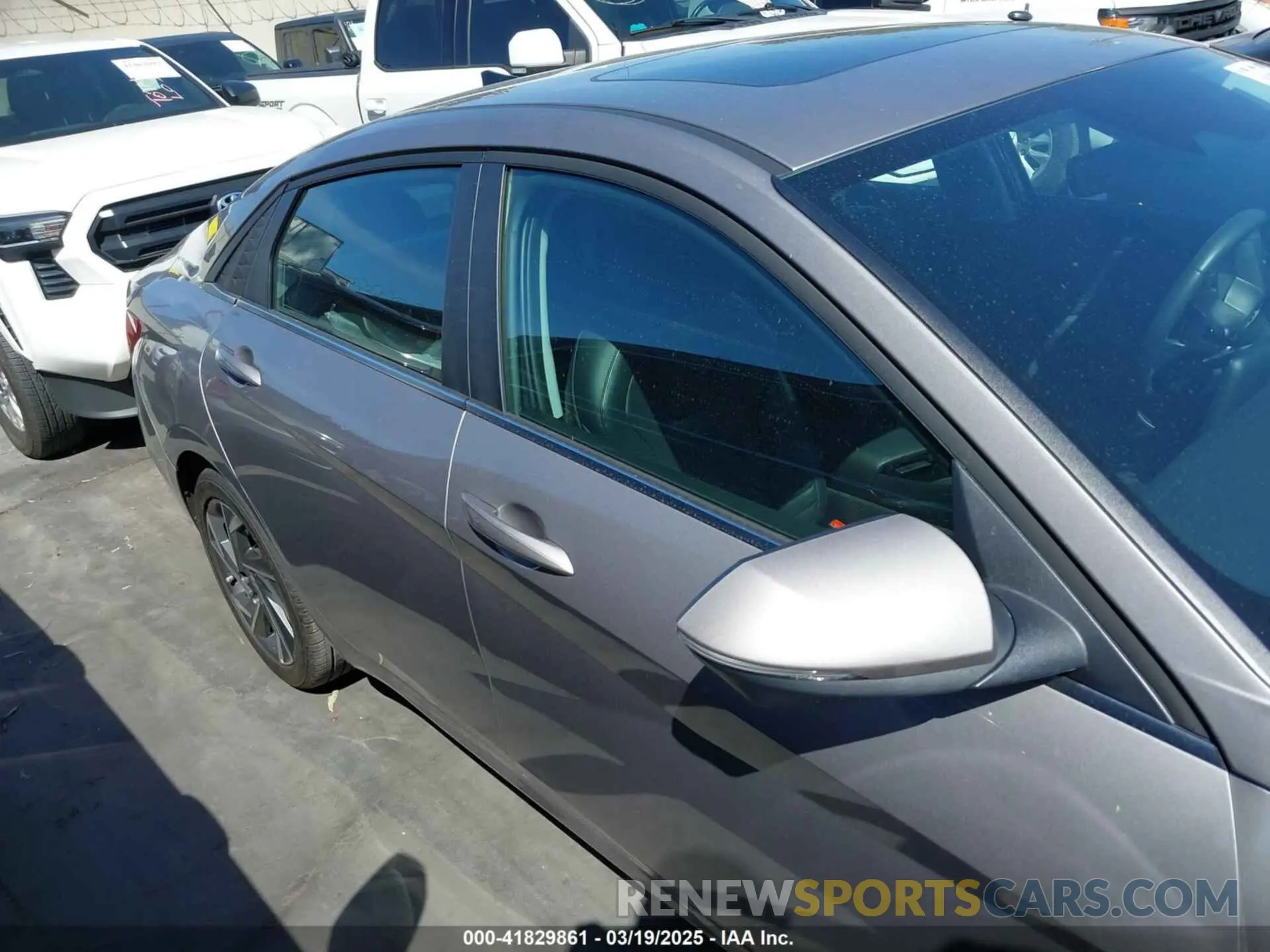 14 Photograph of a damaged car KMHLP4DG9RU690159 HYUNDAI ELANTRA 2024