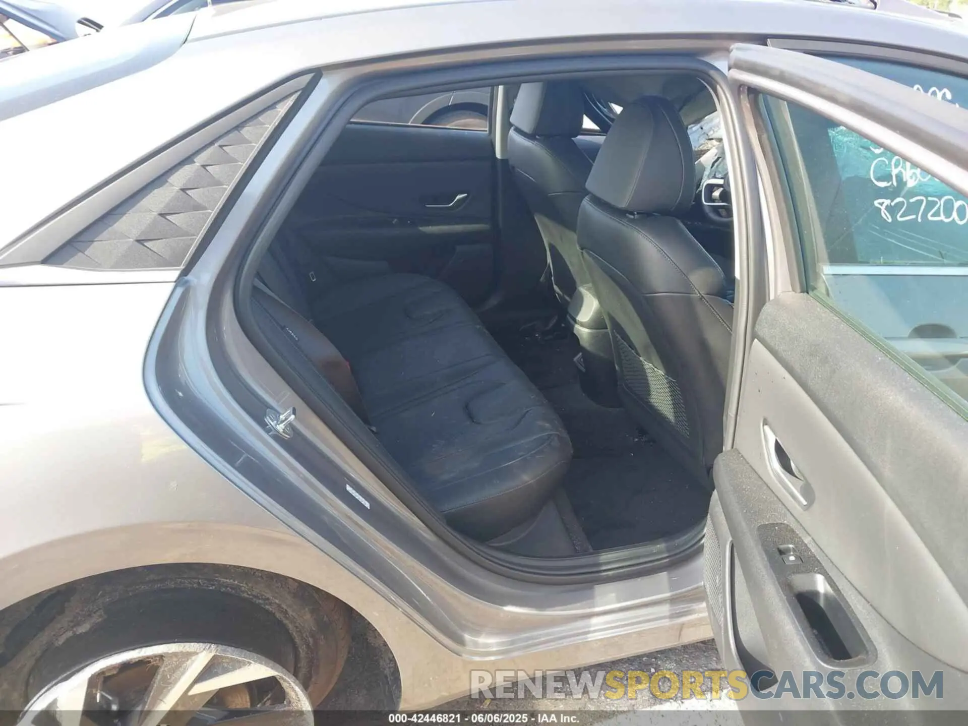 8 Photograph of a damaged car KMHLP4DG9RU827200 HYUNDAI ELANTRA 2024