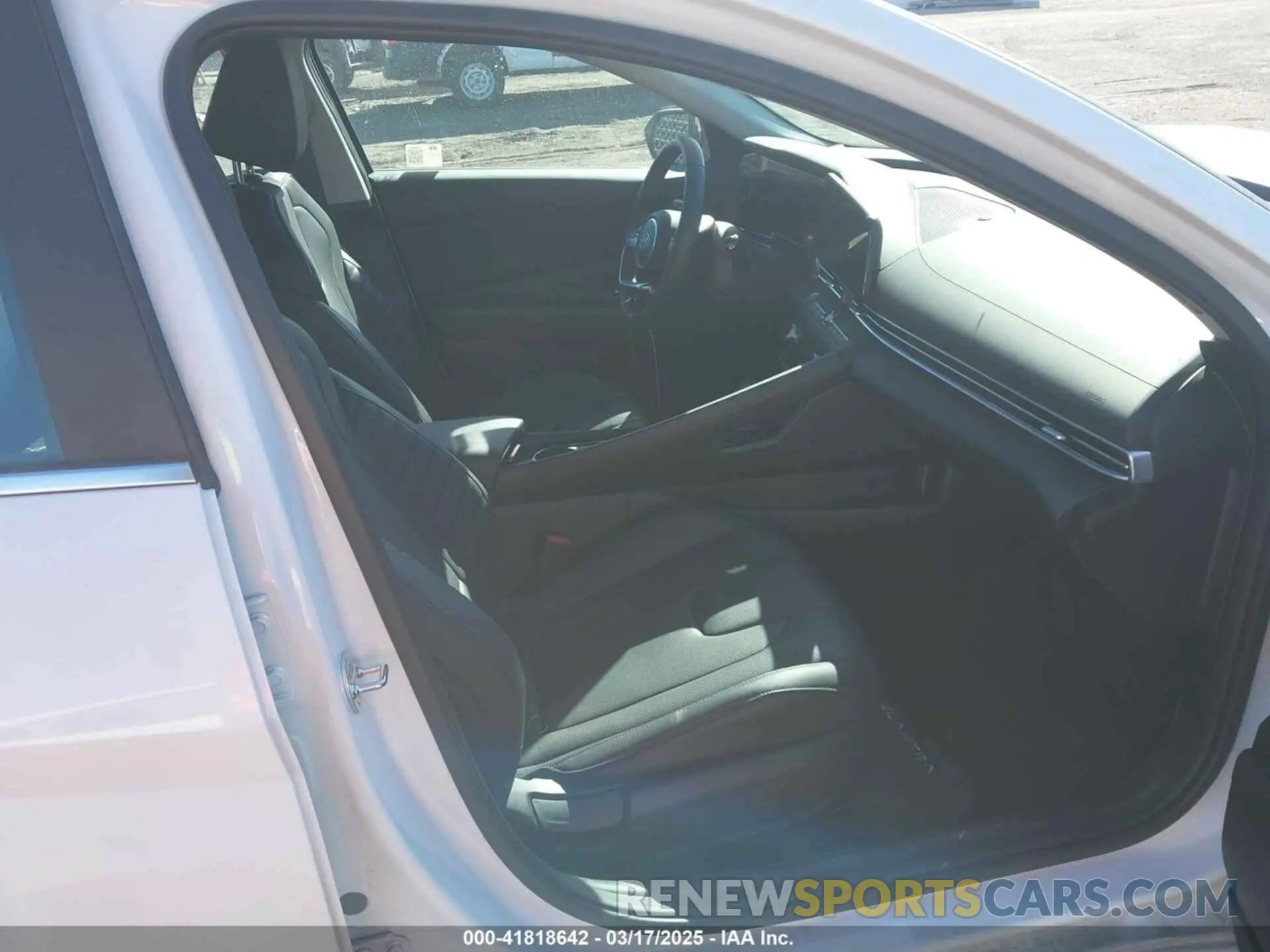 5 Photograph of a damaged car KMHLP4DGXRU779755 HYUNDAI ELANTRA 2024