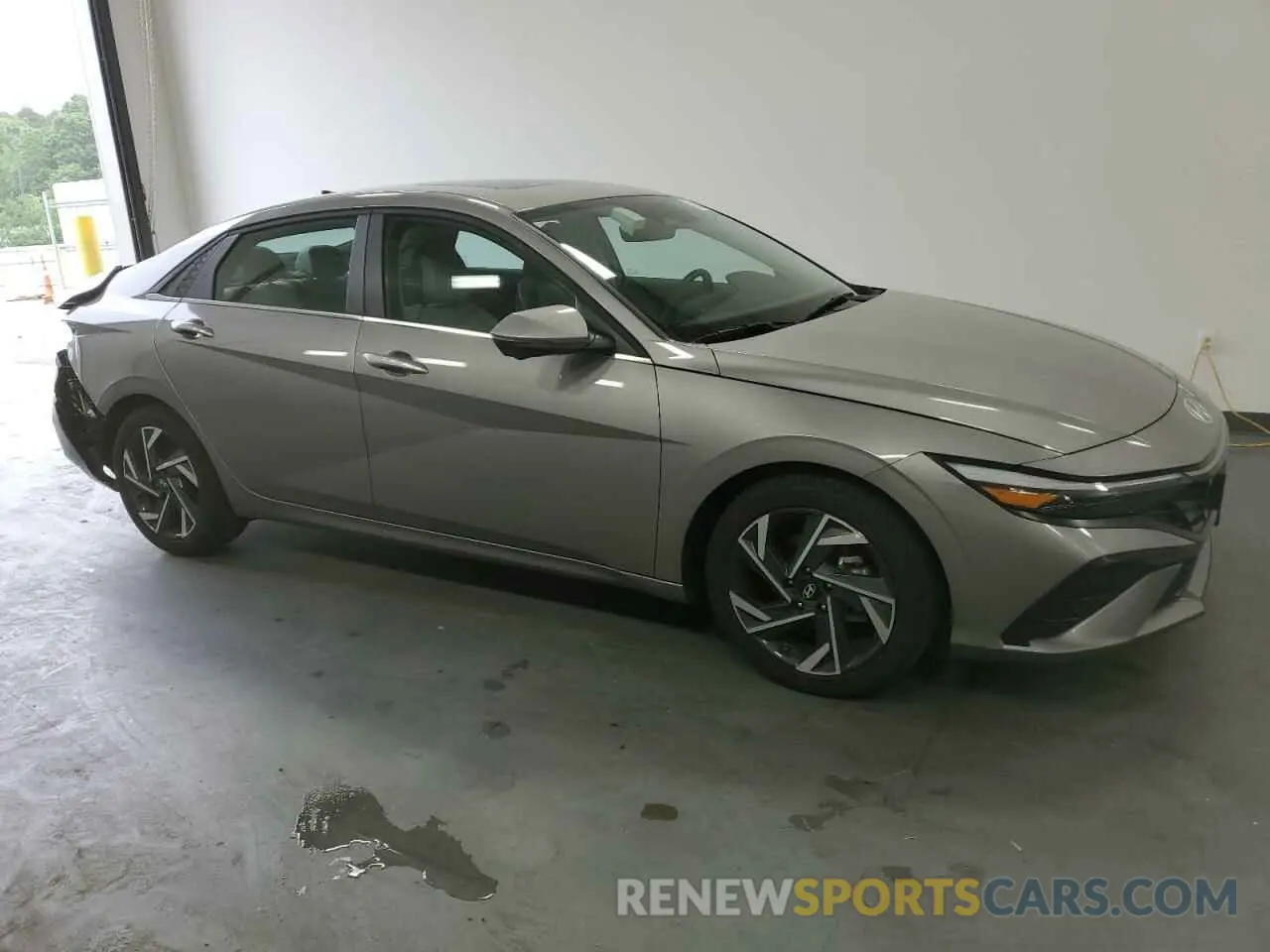 4 Photograph of a damaged car KMHLP4DGXRU802905 HYUNDAI ELANTRA 2024
