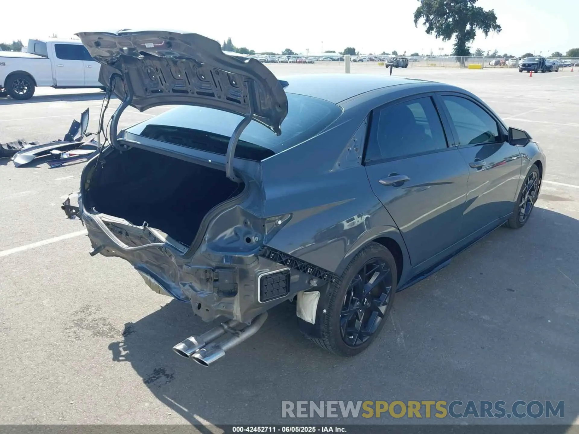 4 Photograph of a damaged car KMHLR4DF6RU725970 HYUNDAI ELANTRA 2024