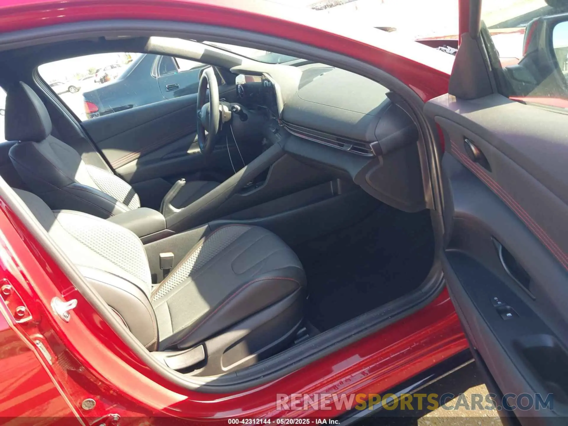 5 Photograph of a damaged car KMHLR4DF9RU736137 HYUNDAI ELANTRA 2024