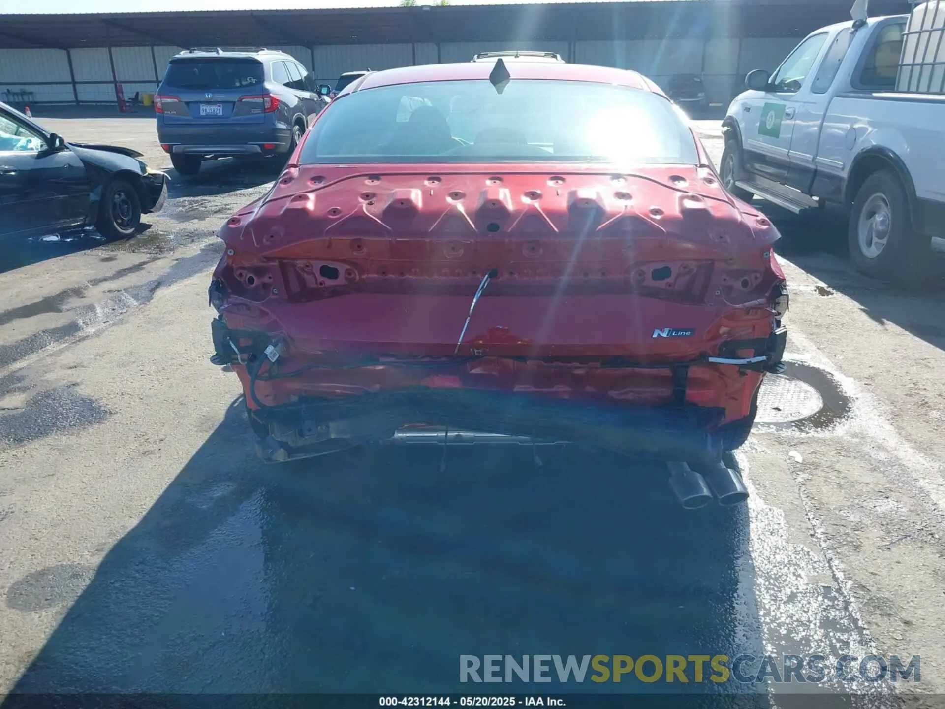6 Photograph of a damaged car KMHLR4DF9RU736137 HYUNDAI ELANTRA 2024