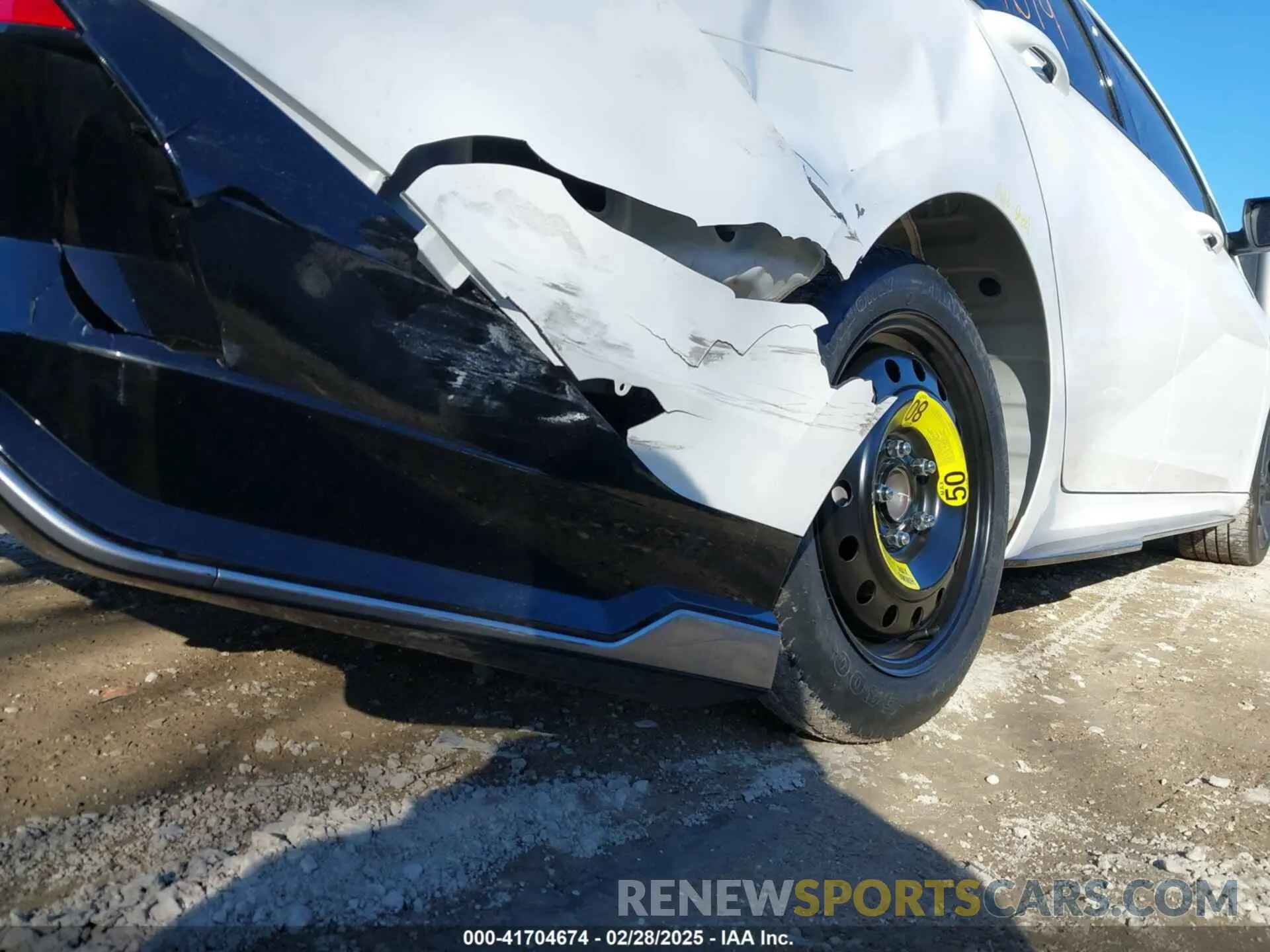 18 Photograph of a damaged car KMHLR4DFXRU821018 HYUNDAI ELANTRA 2024