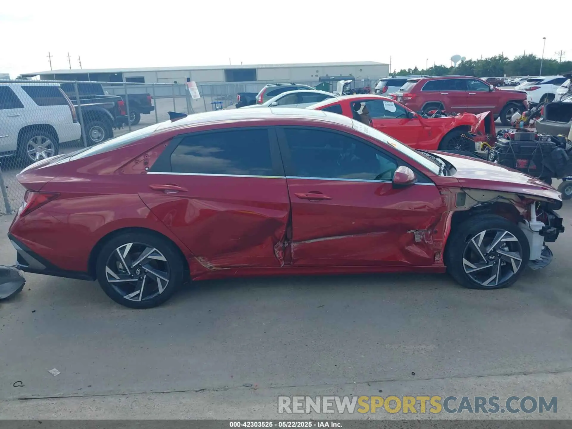 14 Photograph of a damaged car KMHLS4DG1RU824855 HYUNDAI ELANTRA 2024