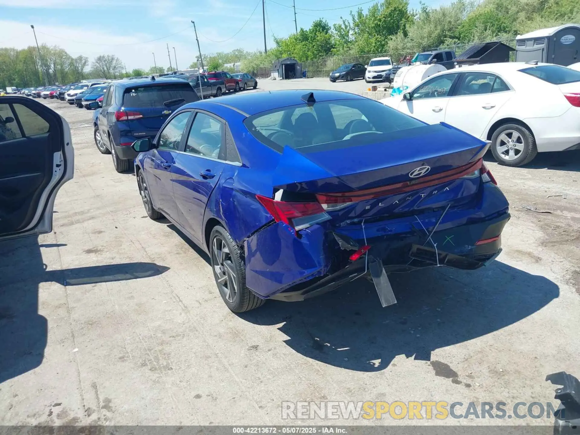 3 Photograph of a damaged car KMHLS4DG1RU836374 HYUNDAI ELANTRA 2024