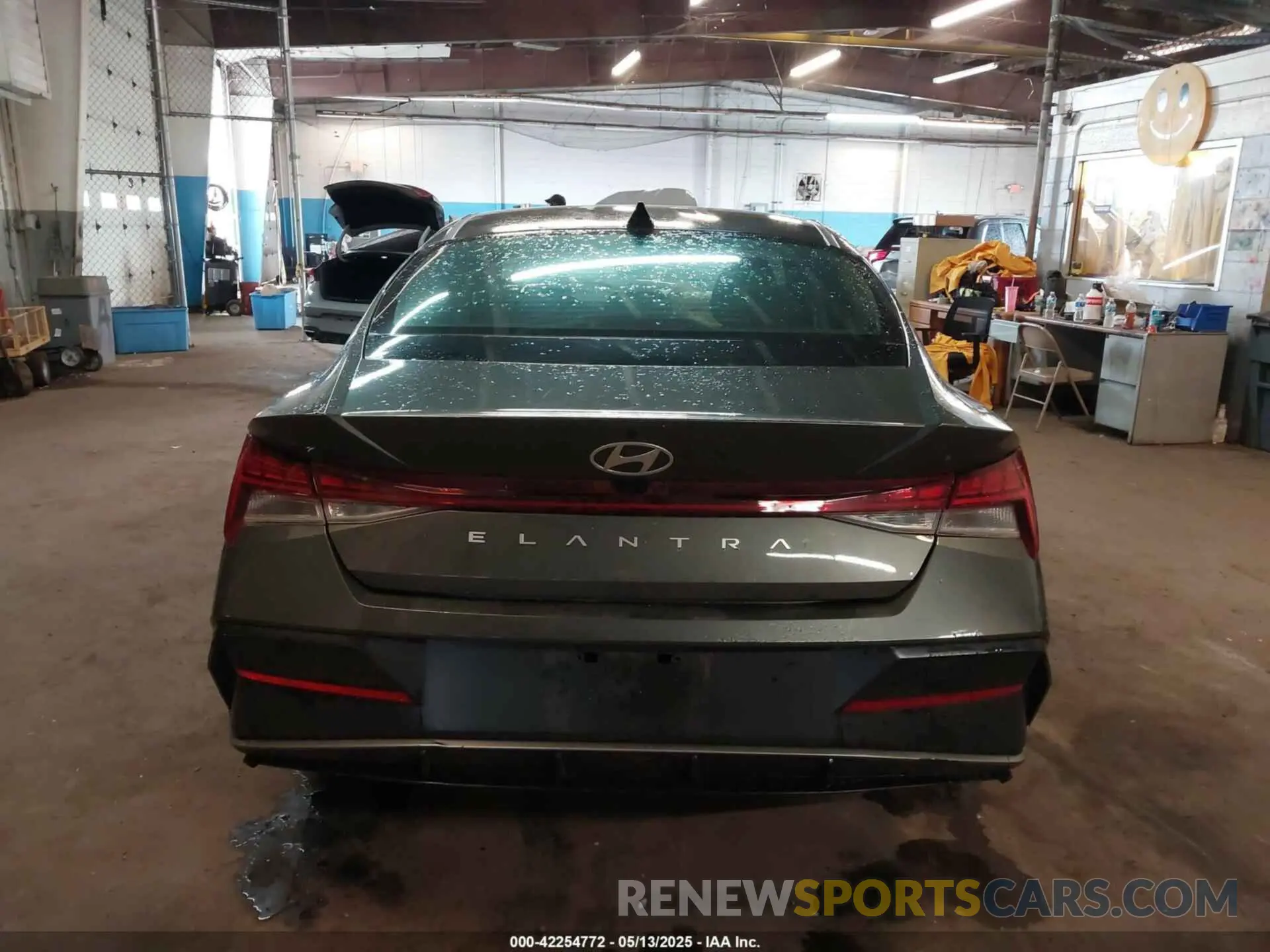 16 Photograph of a damaged car KMHLS4DG2RU644610 HYUNDAI ELANTRA 2024