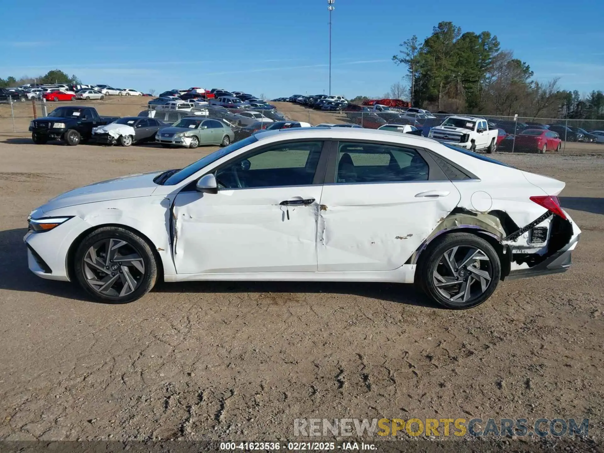14 Photograph of a damaged car KMHLS4DG2RU700187 HYUNDAI ELANTRA 2024