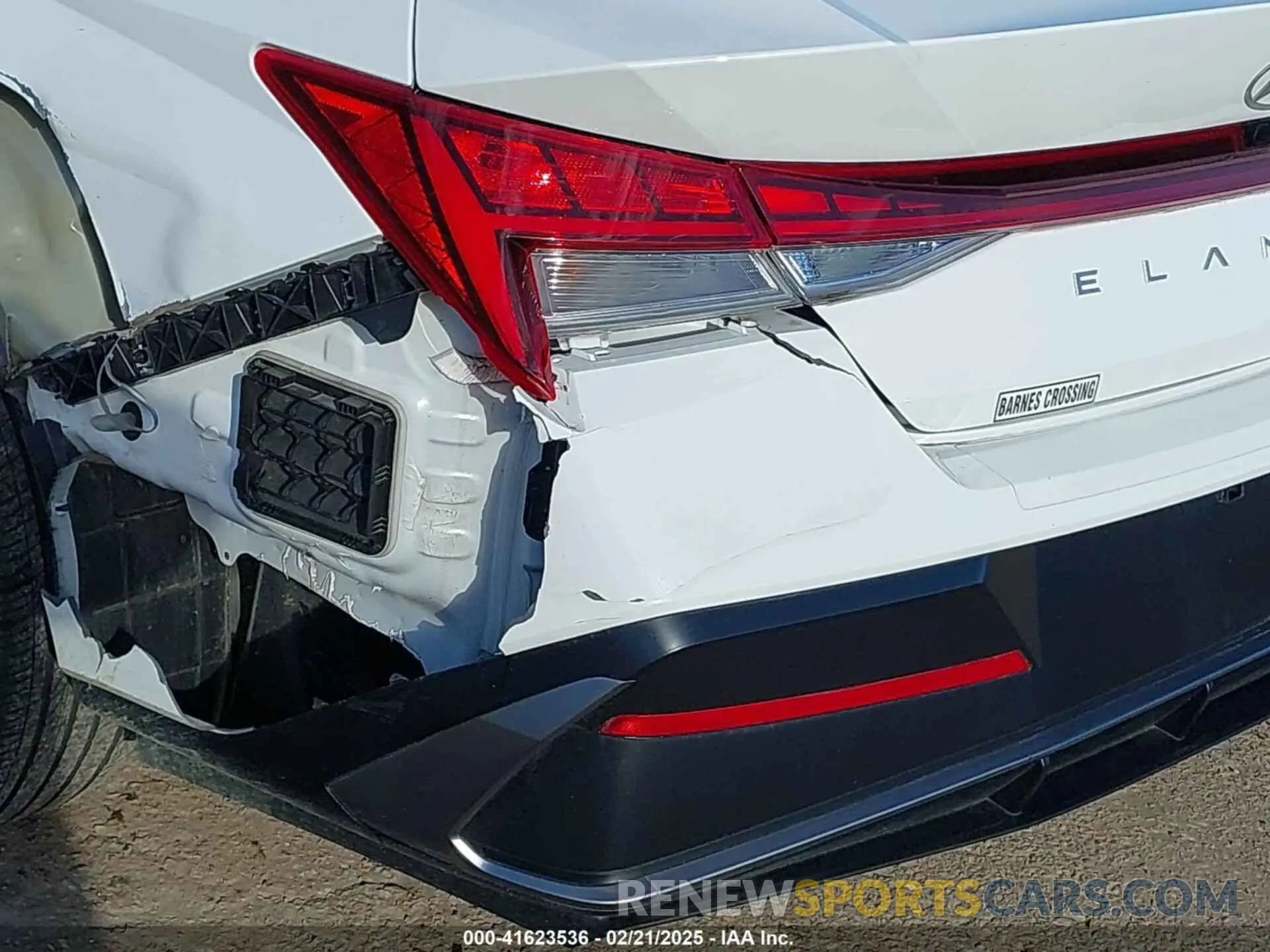 17 Photograph of a damaged car KMHLS4DG2RU700187 HYUNDAI ELANTRA 2024