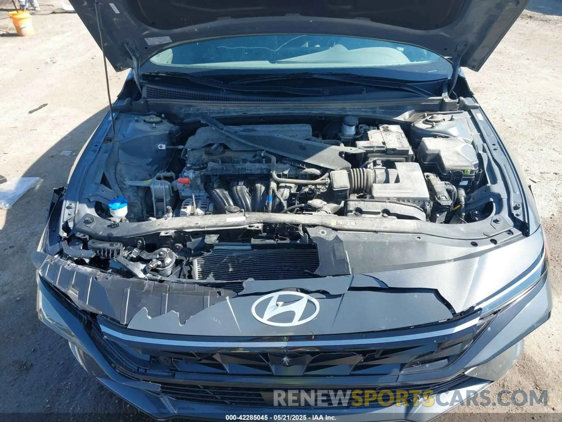 10 Photograph of a damaged car KMHLS4DG2RU724506 HYUNDAI ELANTRA 2024