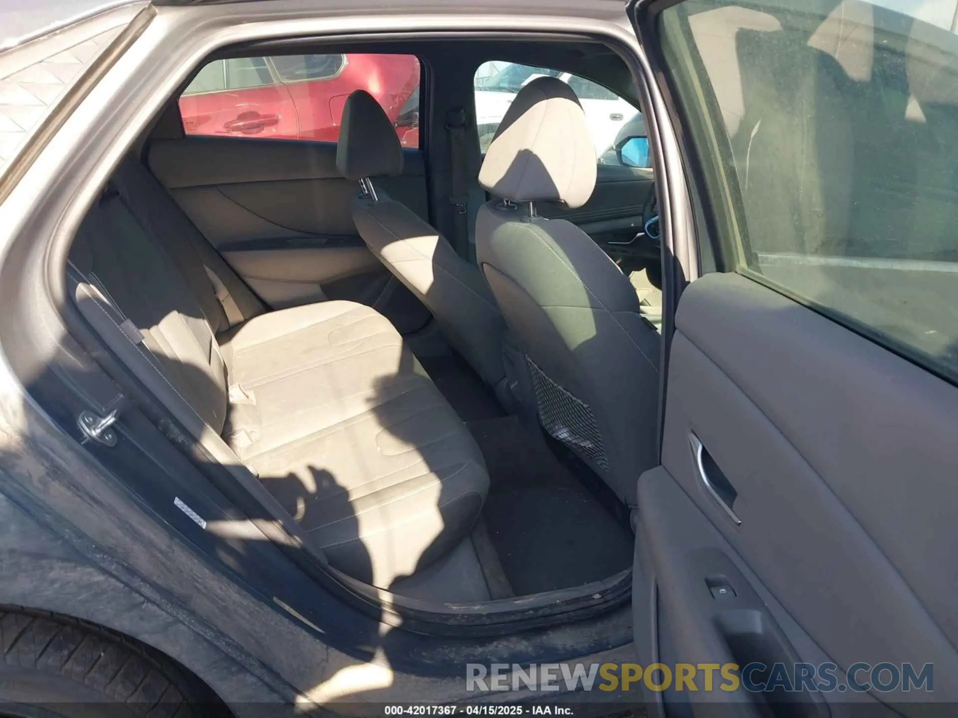 8 Photograph of a damaged car KMHLS4DG2RU730306 HYUNDAI ELANTRA 2024