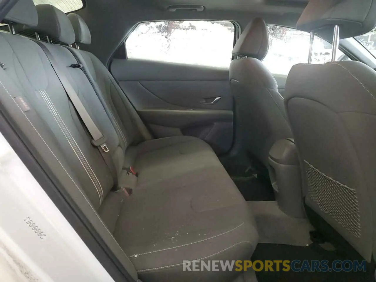 11 Photograph of a damaged car KMHLS4DG2RU772054 HYUNDAI ELANTRA 2024