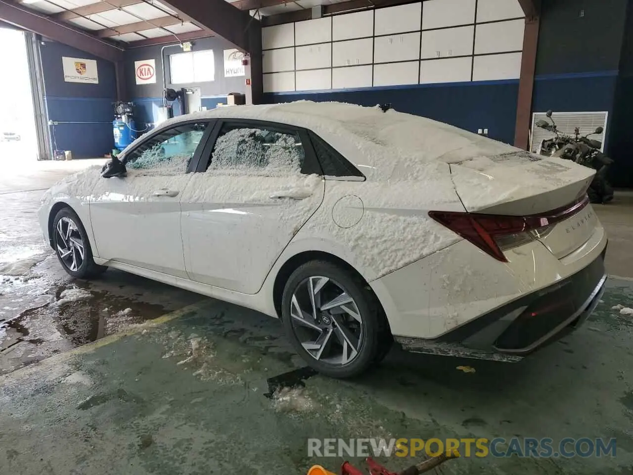 2 Photograph of a damaged car KMHLS4DG2RU772054 HYUNDAI ELANTRA 2024