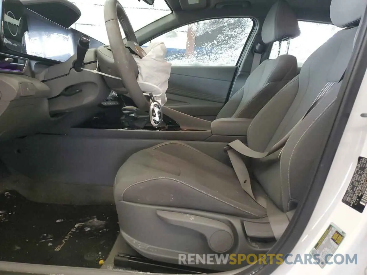 7 Photograph of a damaged car KMHLS4DG2RU772054 HYUNDAI ELANTRA 2024