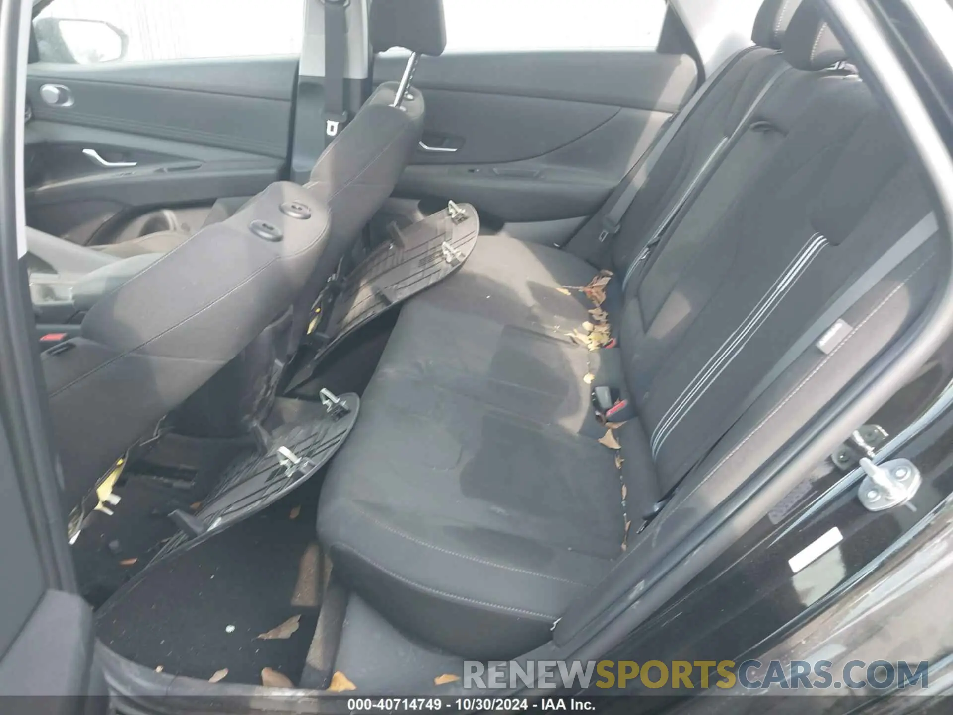 8 Photograph of a damaged car KMHLS4DG2RU818112 HYUNDAI ELANTRA 2024