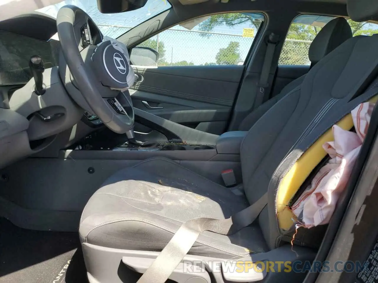 7 Photograph of a damaged car KMHLS4DG3RU641182 HYUNDAI ELANTRA 2024