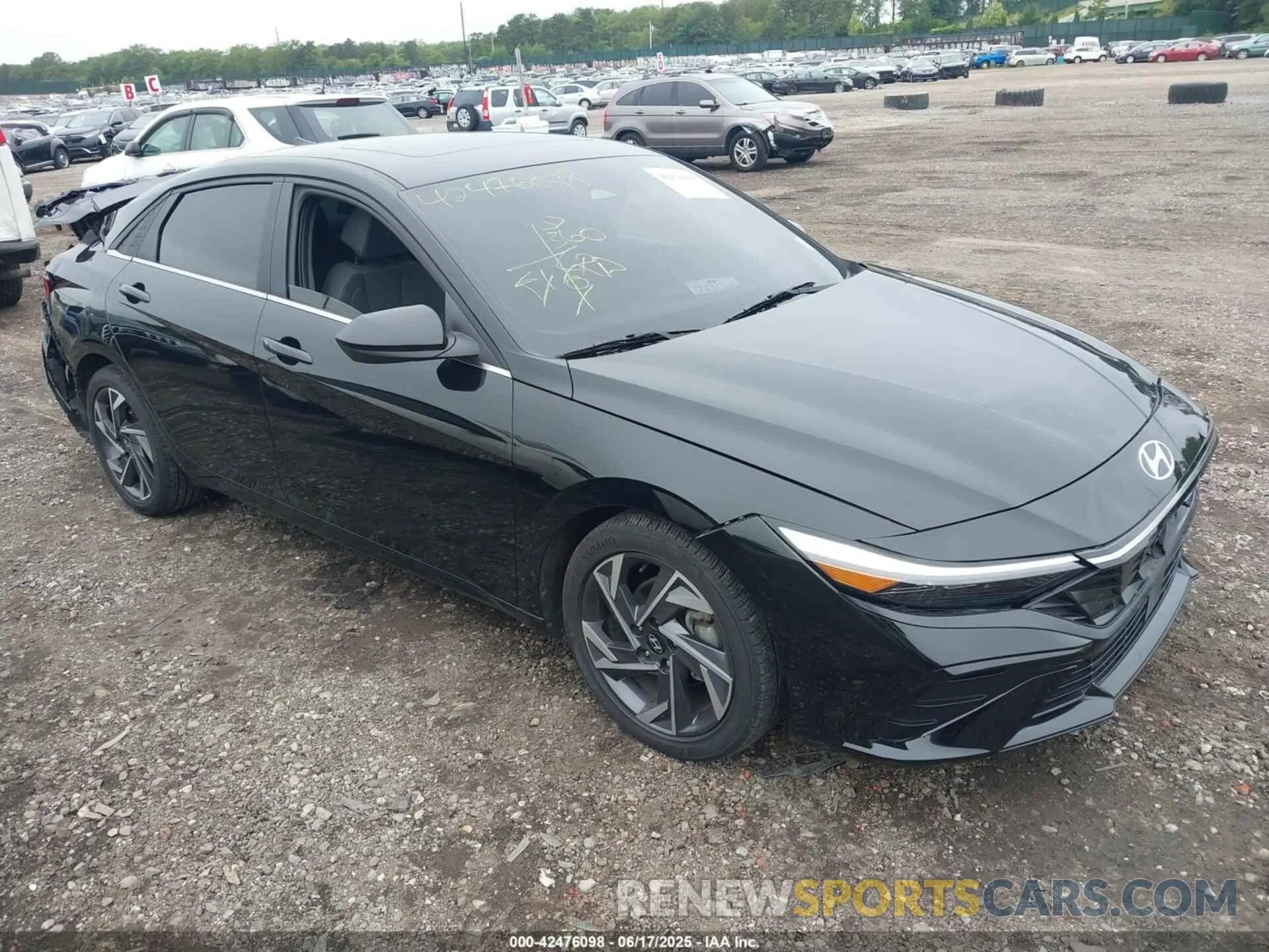 1 Photograph of a damaged car KMHLS4DG3RU647757 HYUNDAI ELANTRA 2024