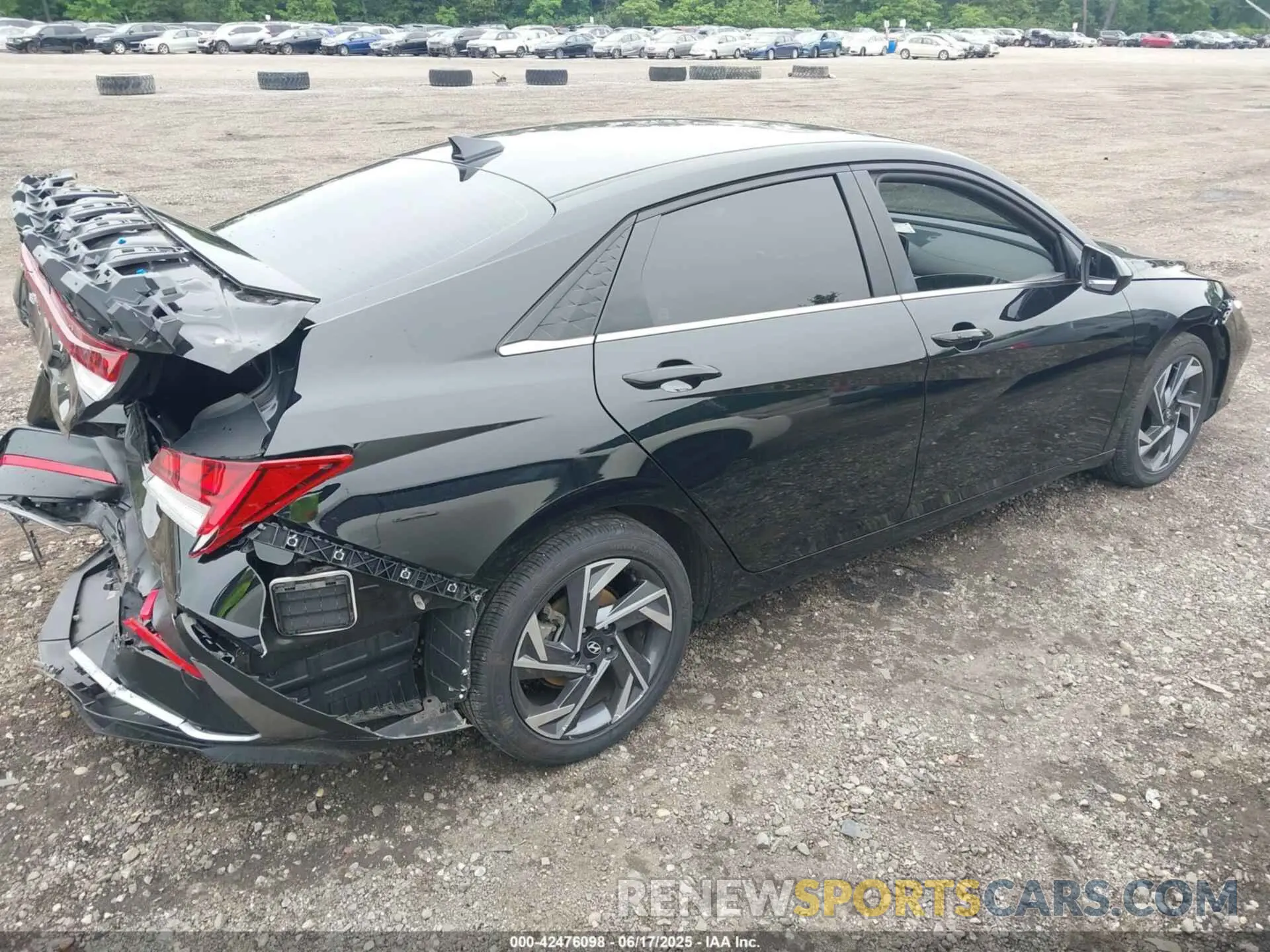 4 Photograph of a damaged car KMHLS4DG3RU647757 HYUNDAI ELANTRA 2024
