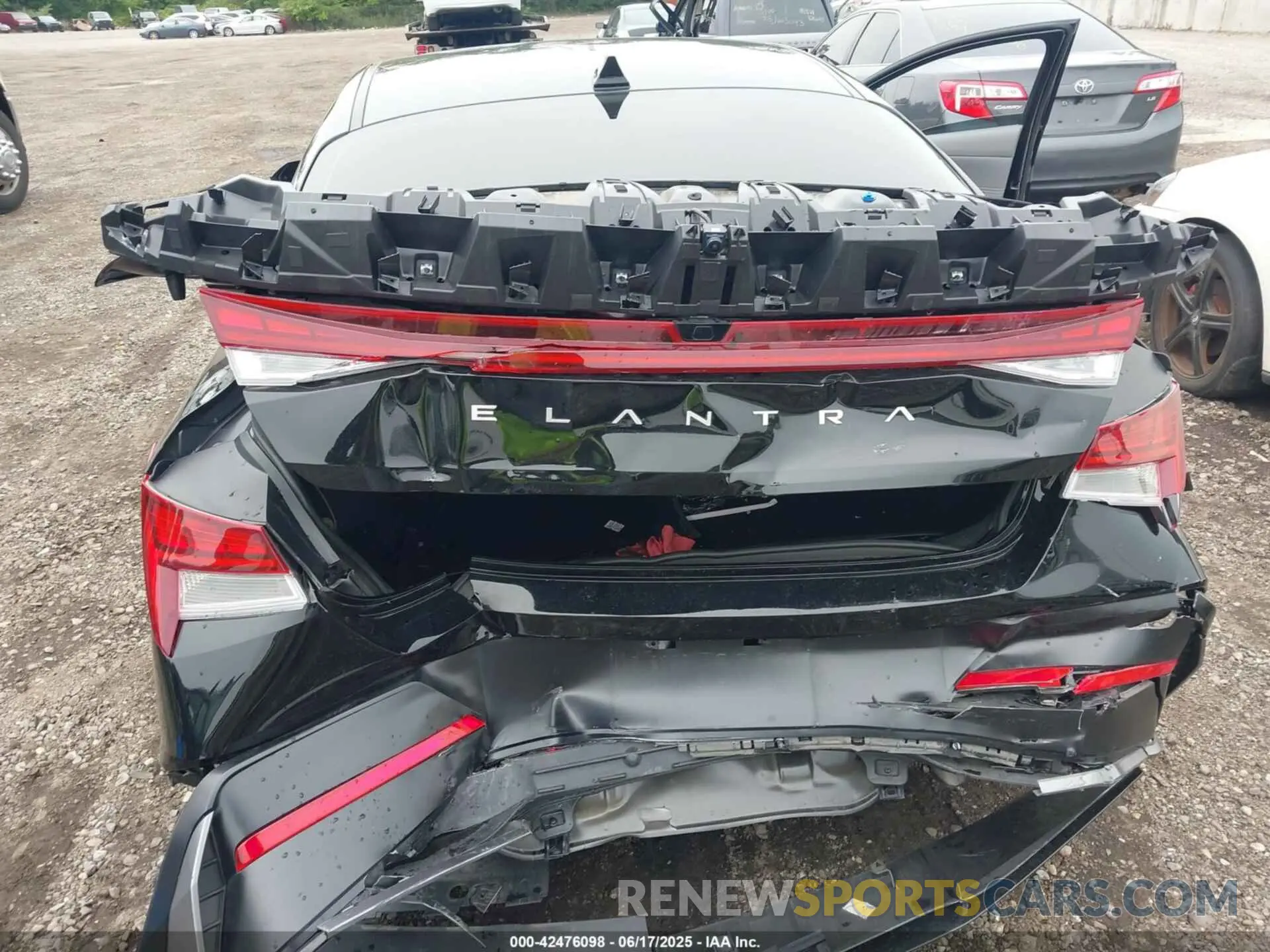 6 Photograph of a damaged car KMHLS4DG3RU647757 HYUNDAI ELANTRA 2024
