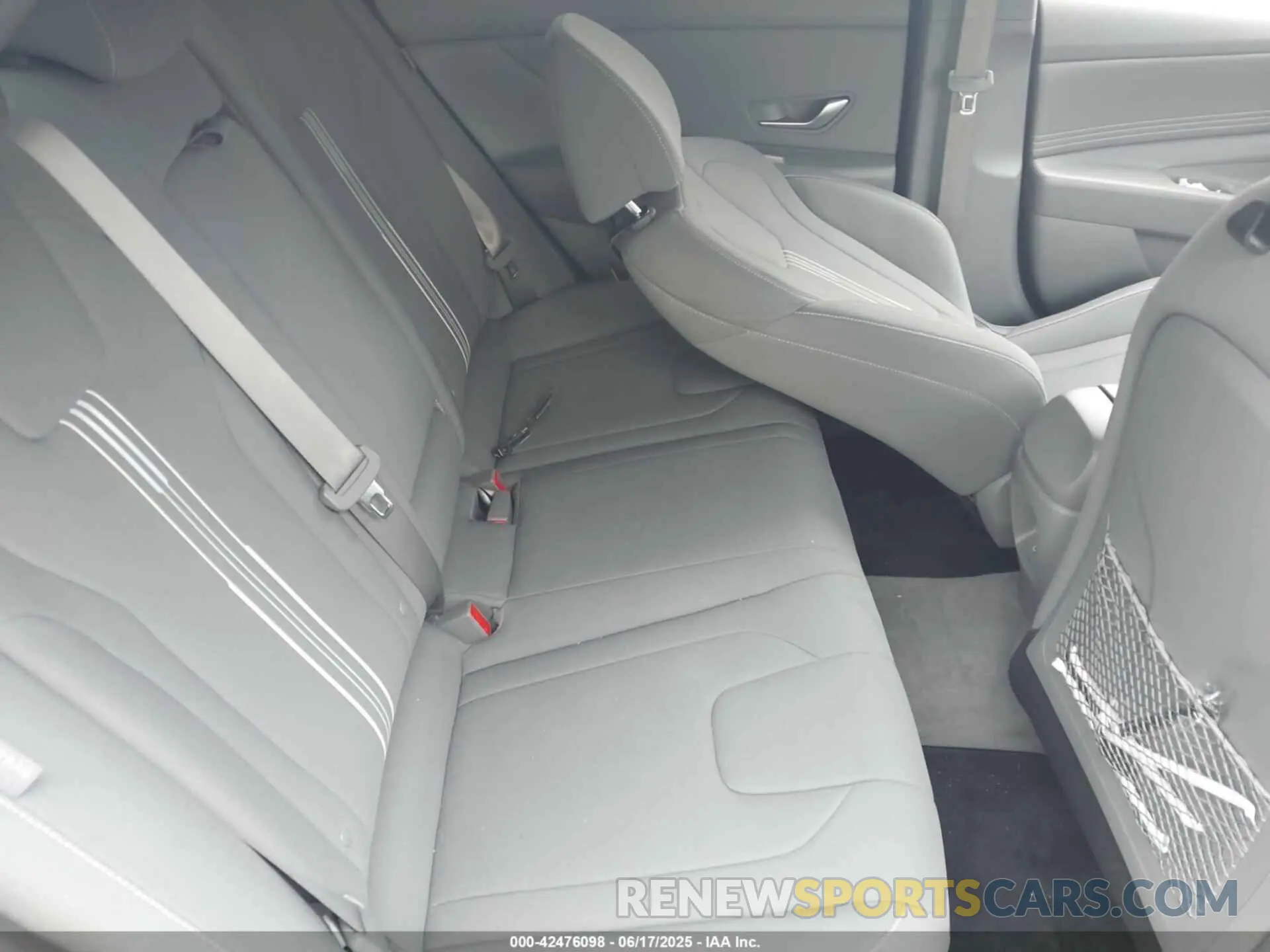 8 Photograph of a damaged car KMHLS4DG3RU647757 HYUNDAI ELANTRA 2024